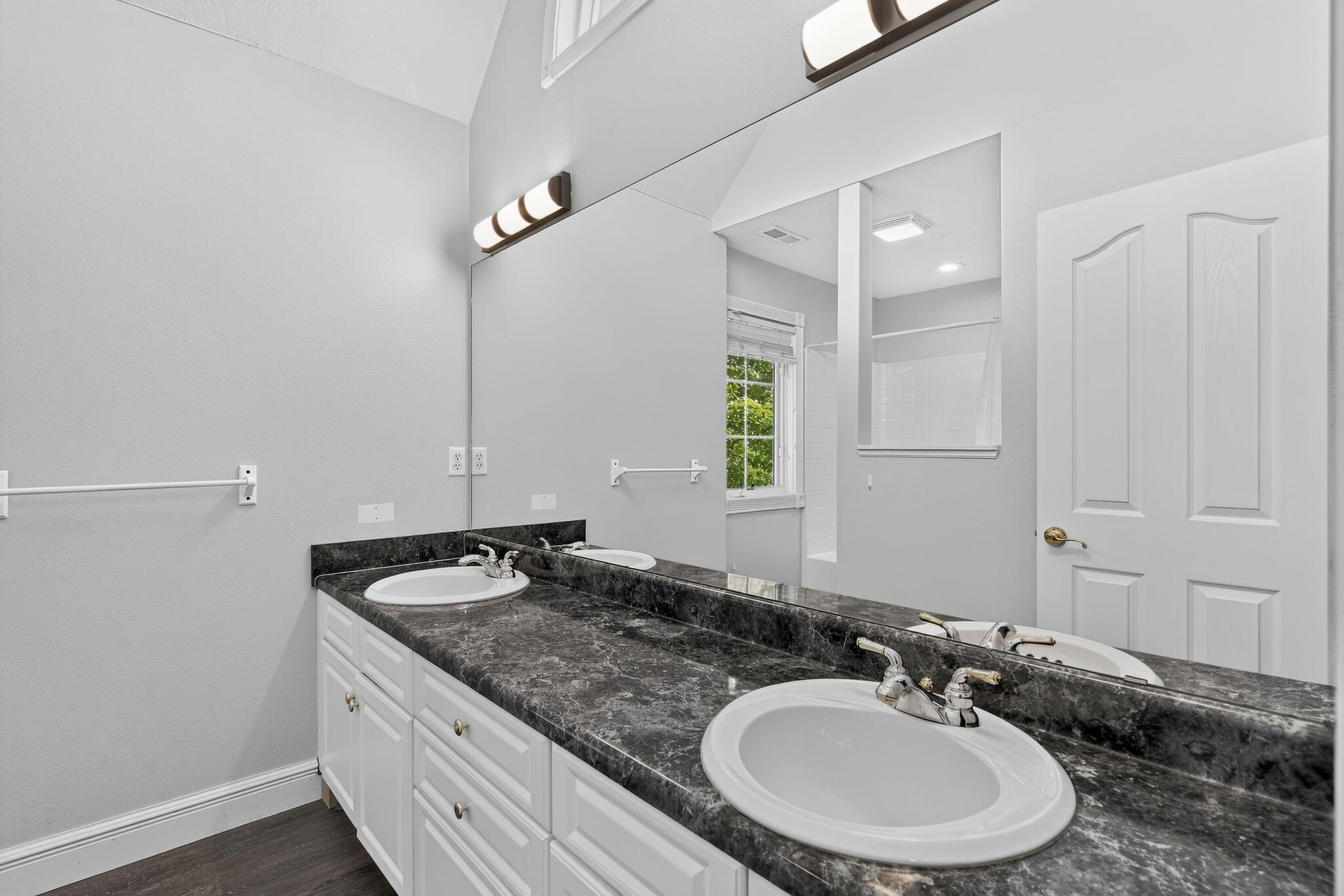 2316 West Westview Street Property Photo 23
