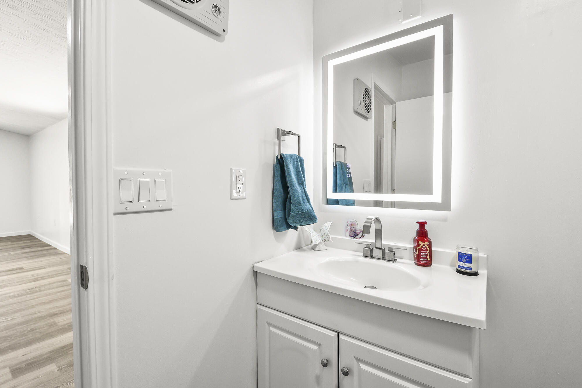 283 Saint Cloud Drive Property Photo 21