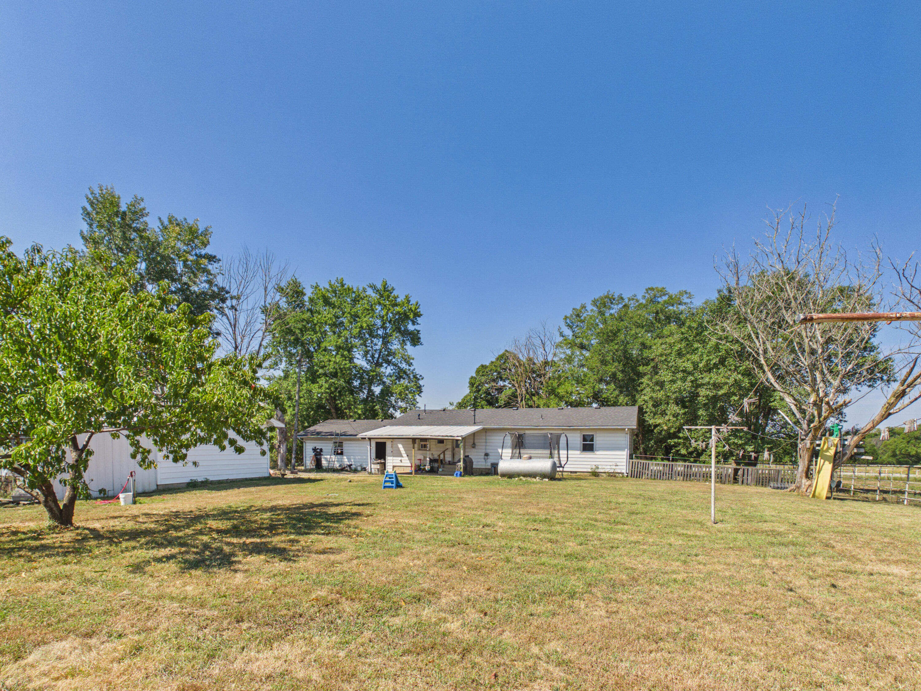 2412 Us Highway 65 Property Photo 12