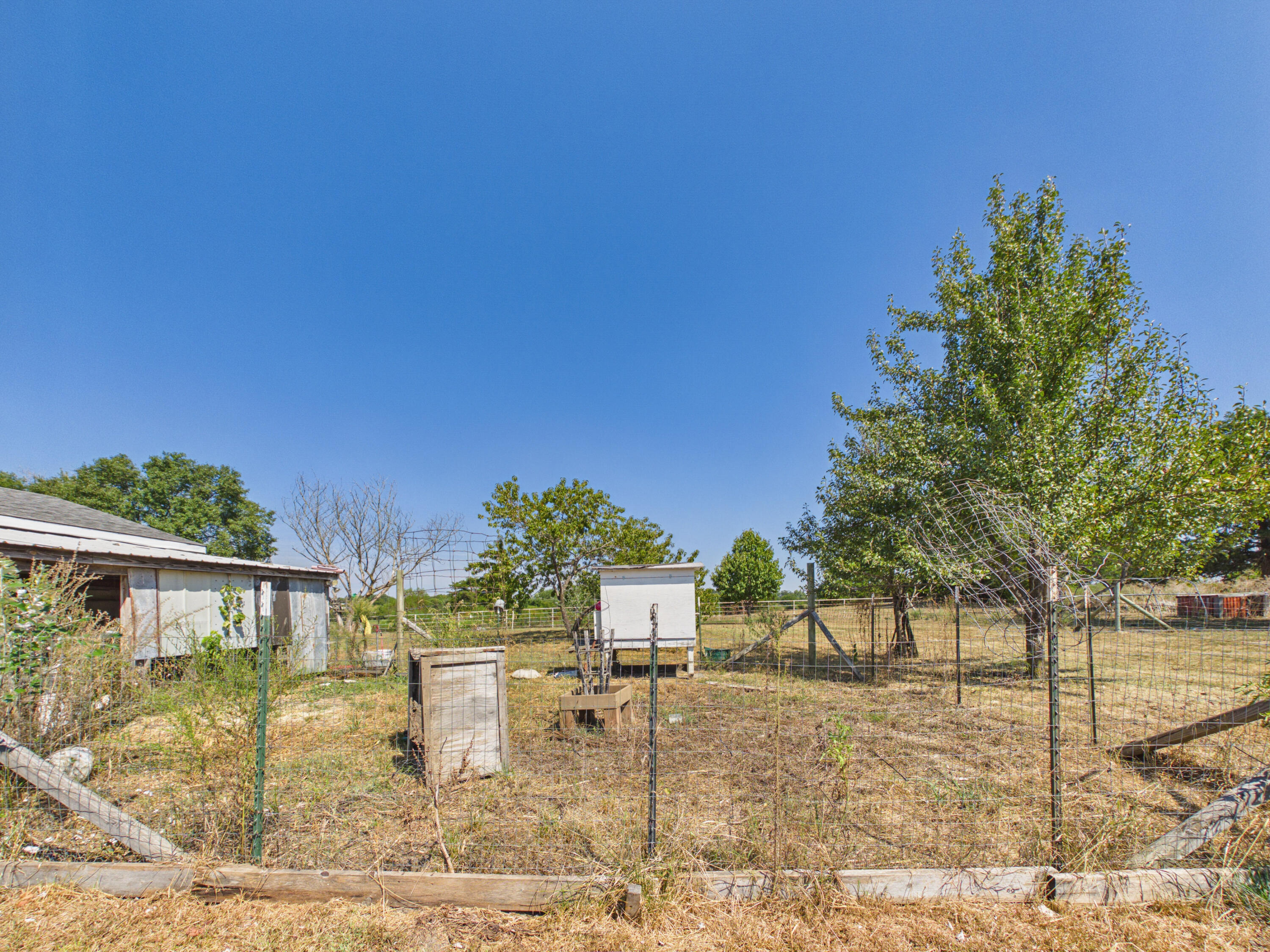 2412 Us Highway 65 Property Photo 17