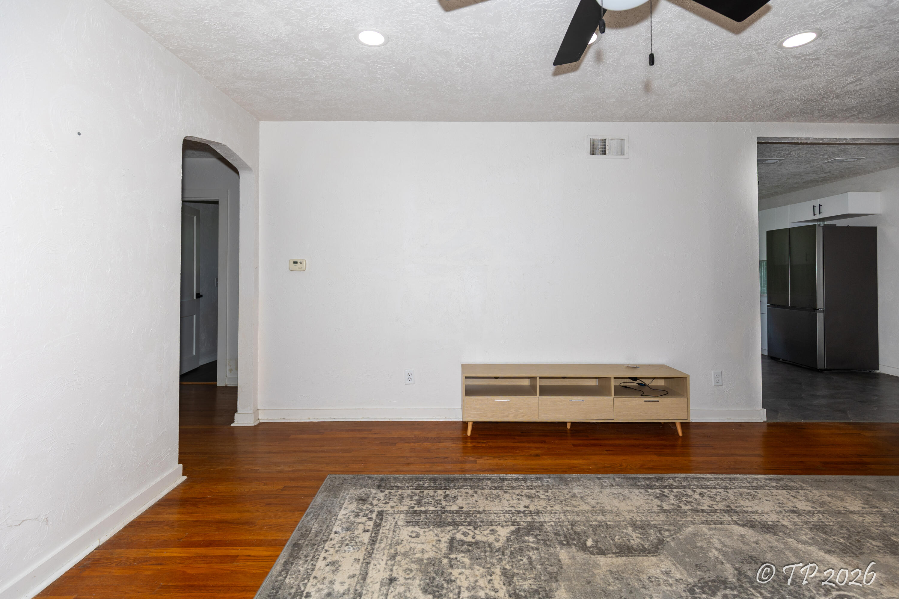 1058 West 3rd Street Property Photo 5