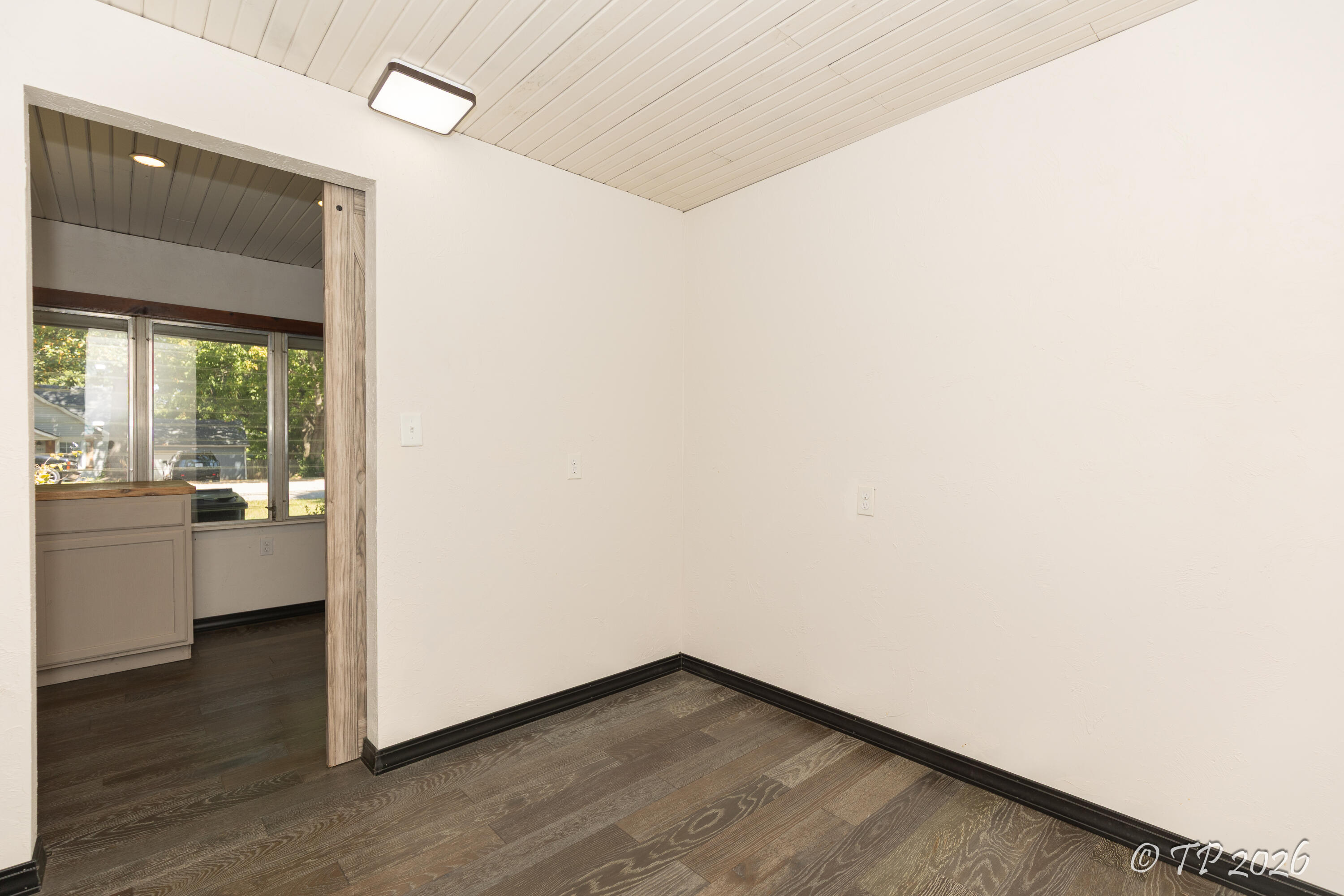 1058 West 3rd Street Property Photo 37