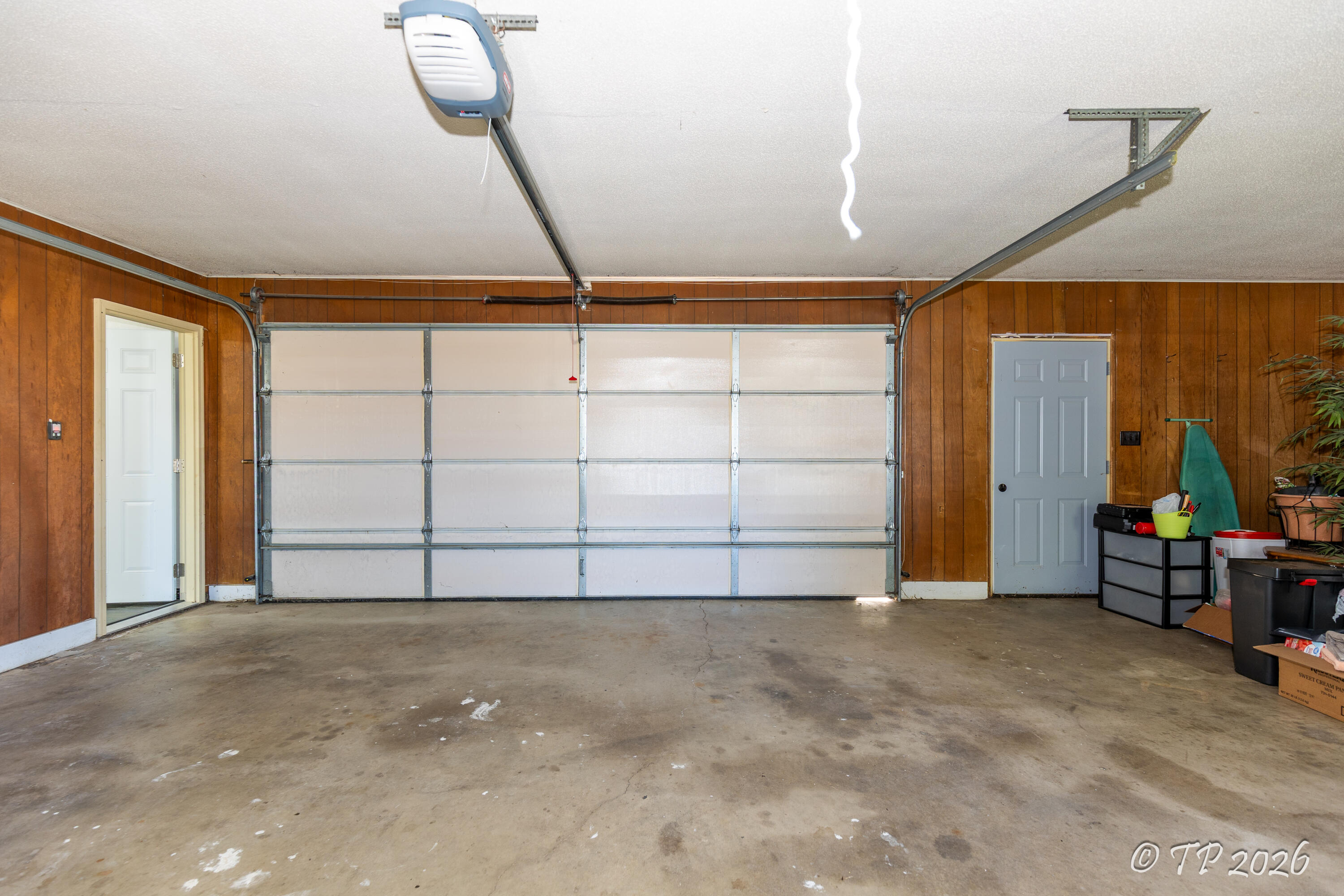 1058 West 3rd Street Property Photo 40