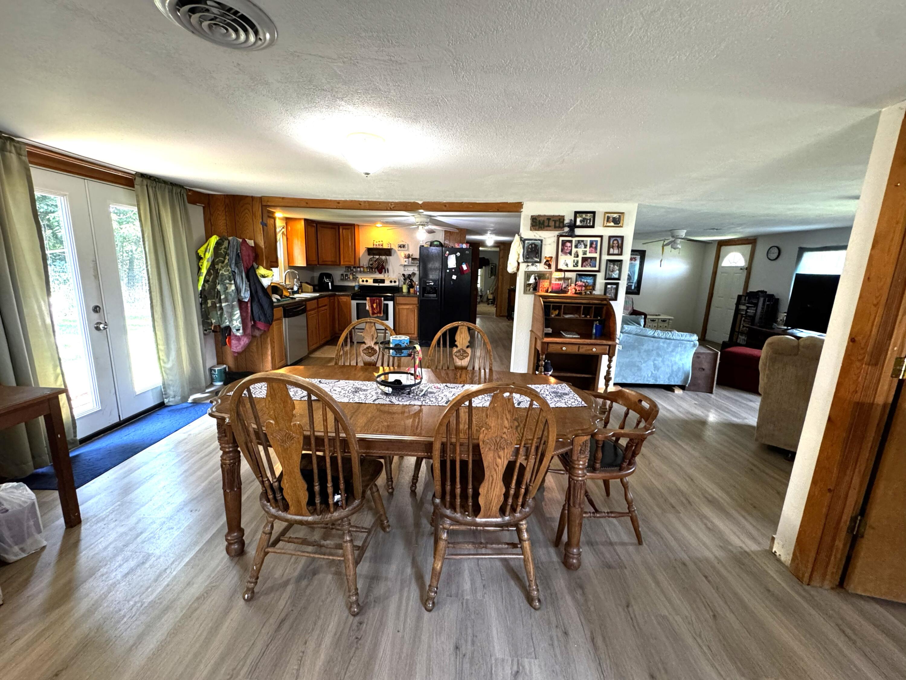 405 South Highway J Property Photo 5