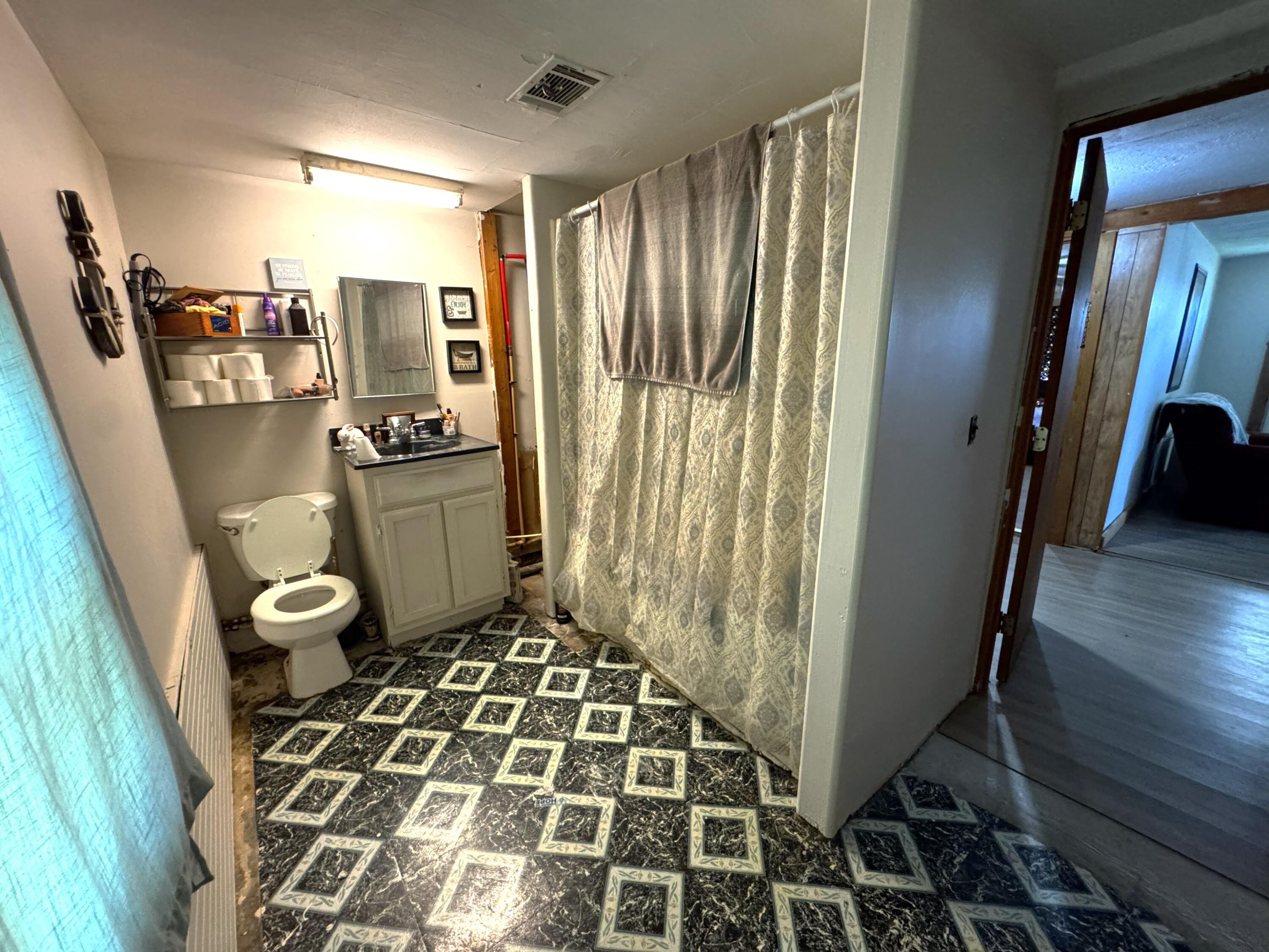 405 South Highway J Property Photo 9