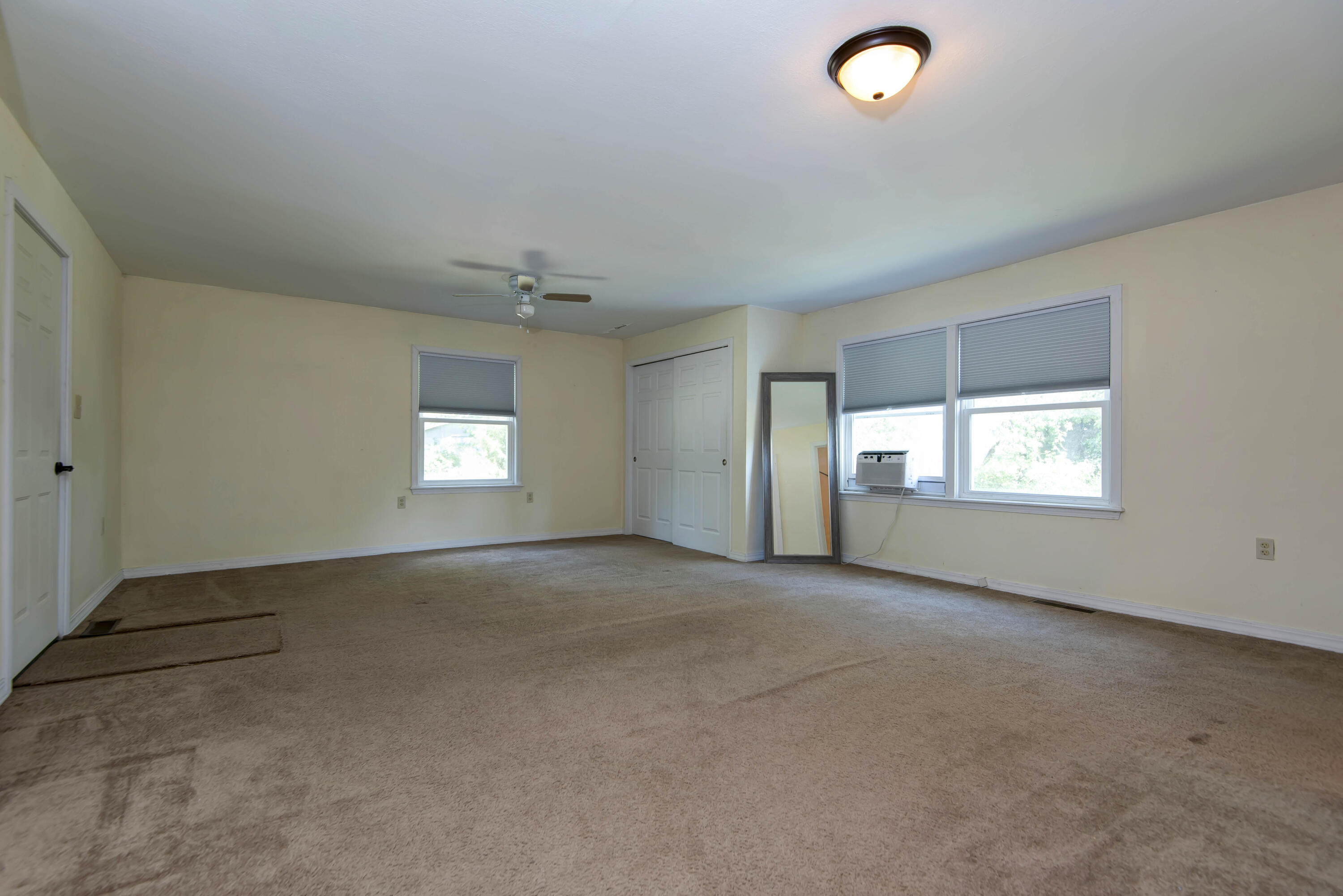 7781 West State Highway 266 Property Photo 19