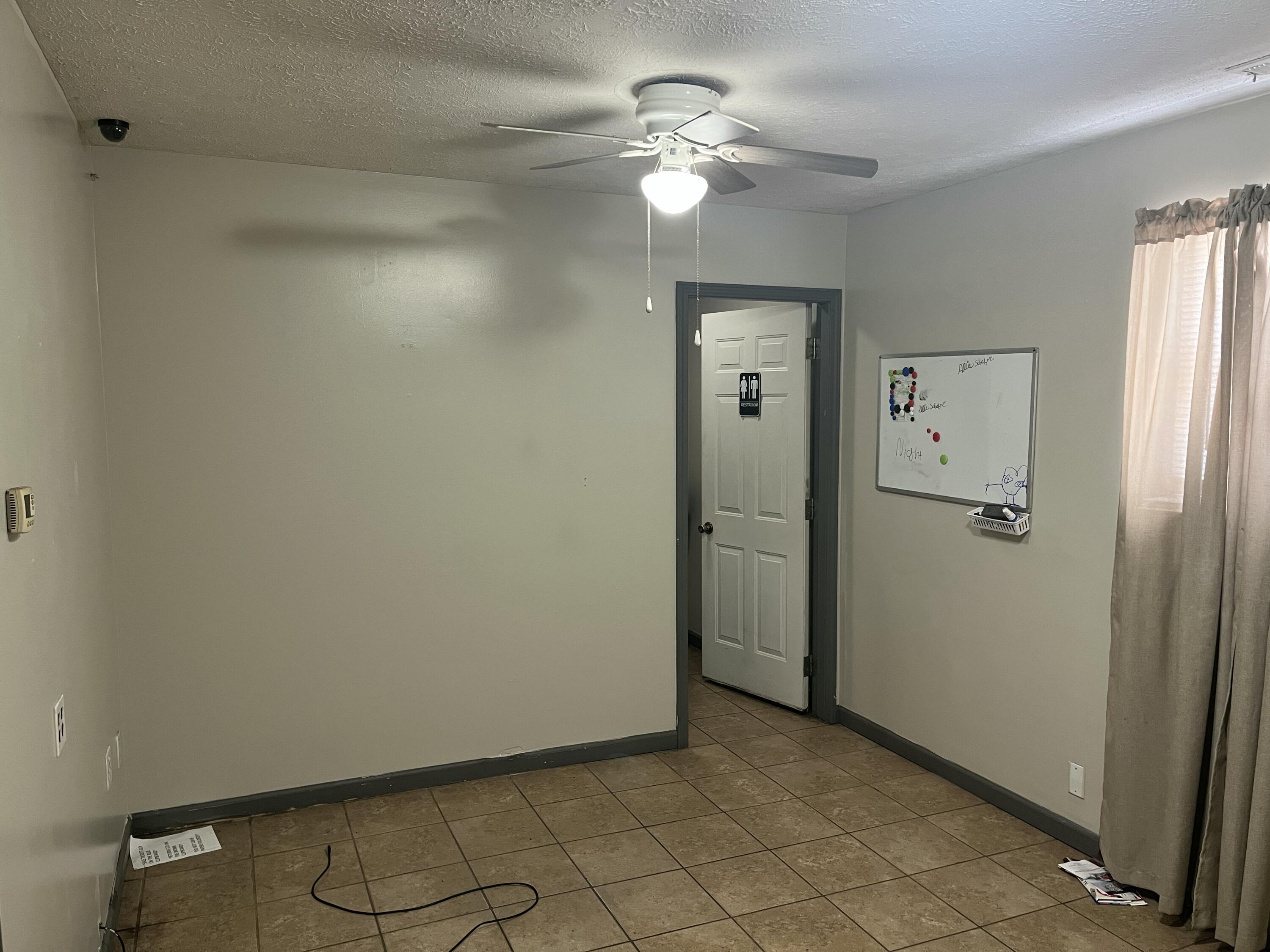 828 Commercial Street Property Photo 4