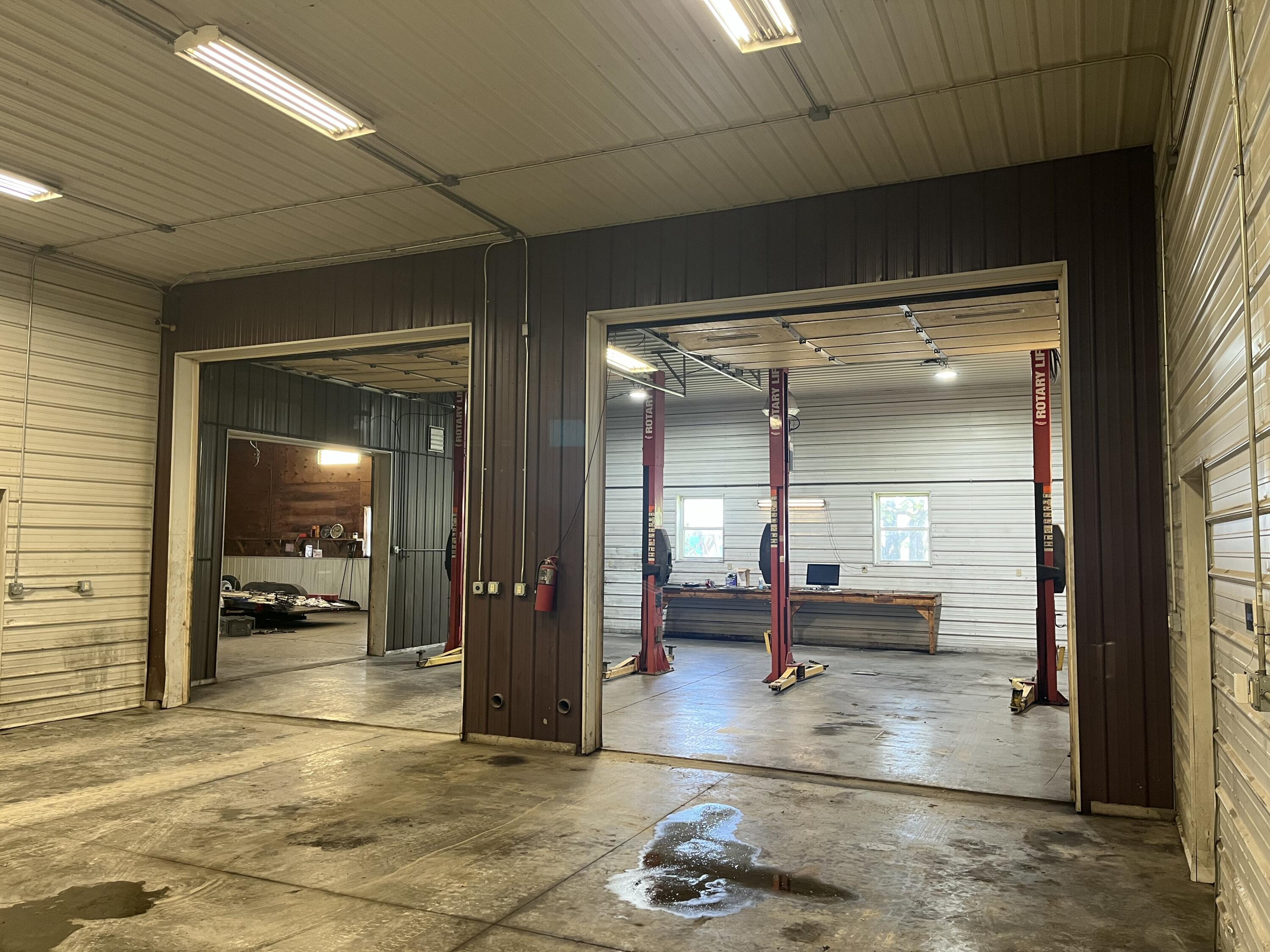 828 Commercial Street Property Photo 7