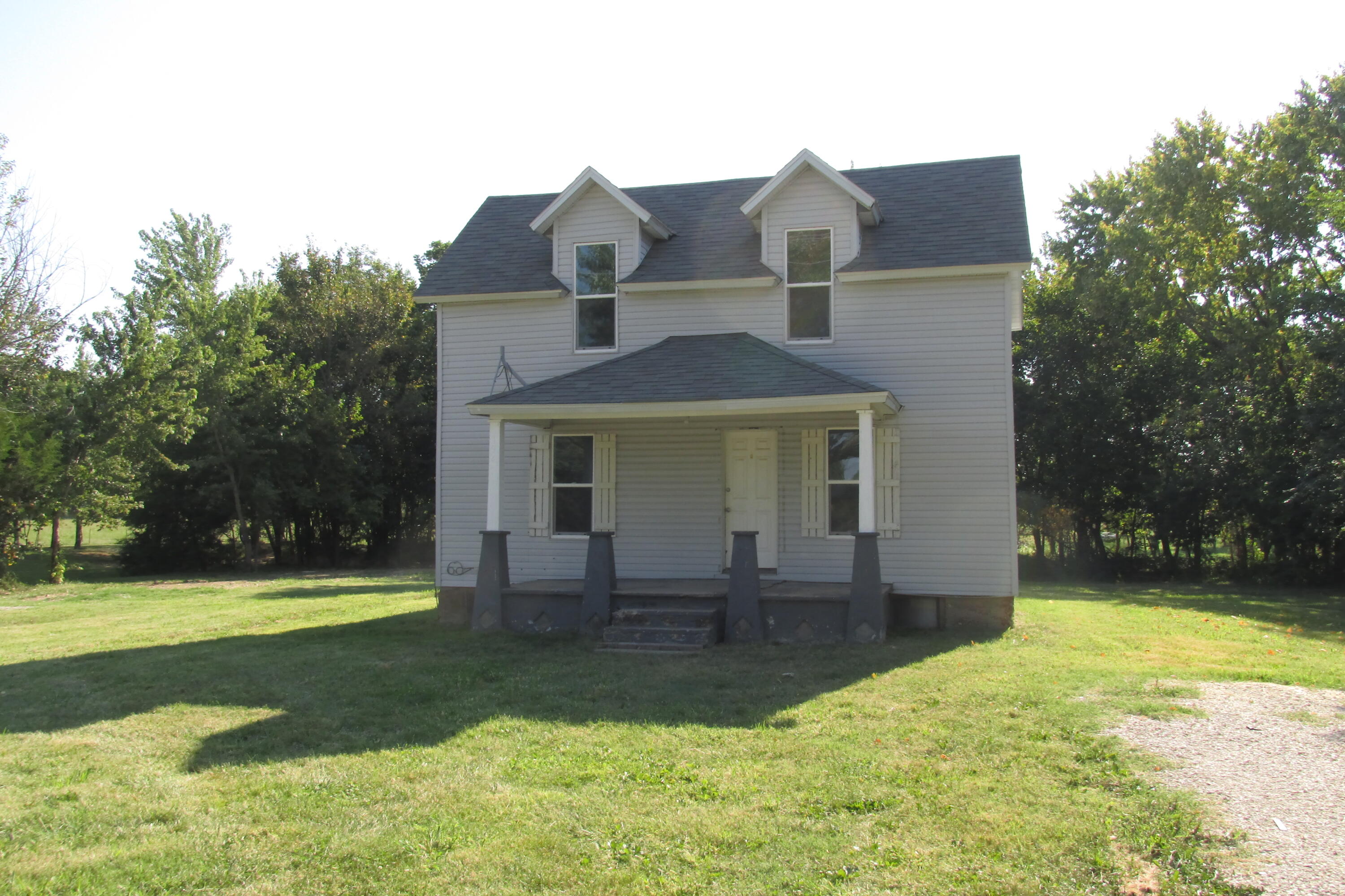 194 Red Clover Road Property Photo 2