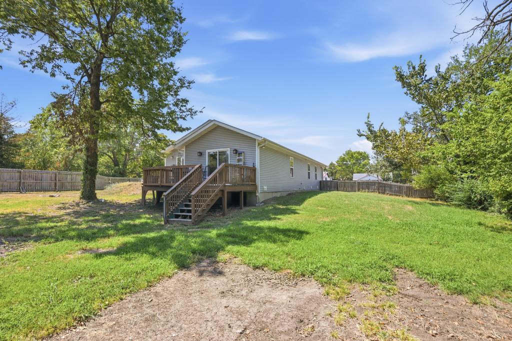 115 South Mccoy Avenue Property Photo 6