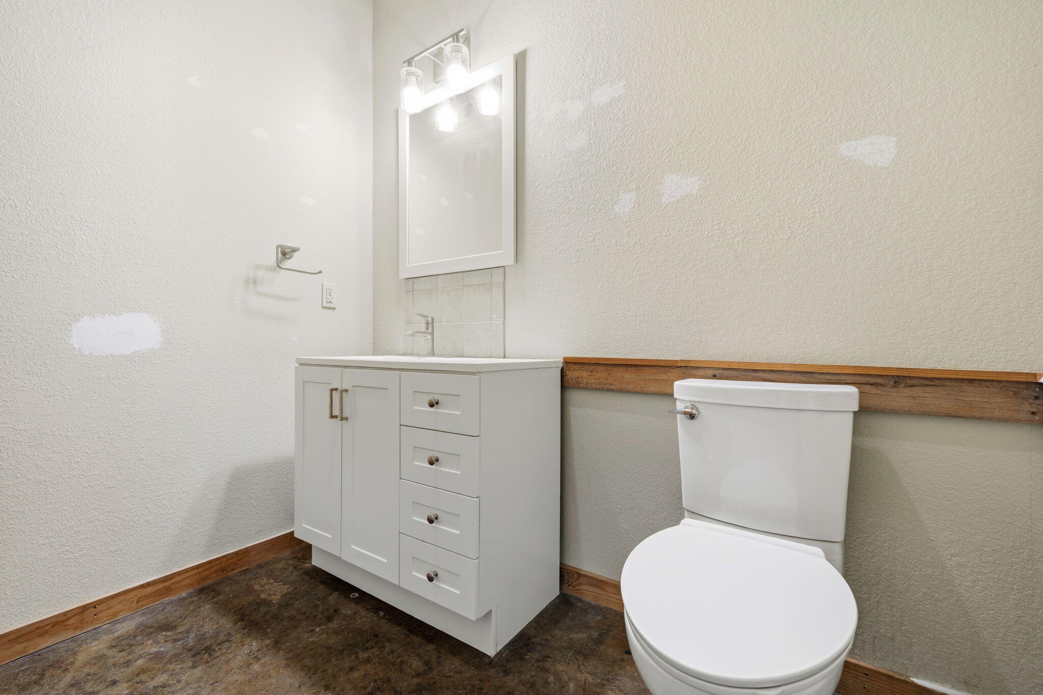 4395 East State Highway Kk Property Photo 40