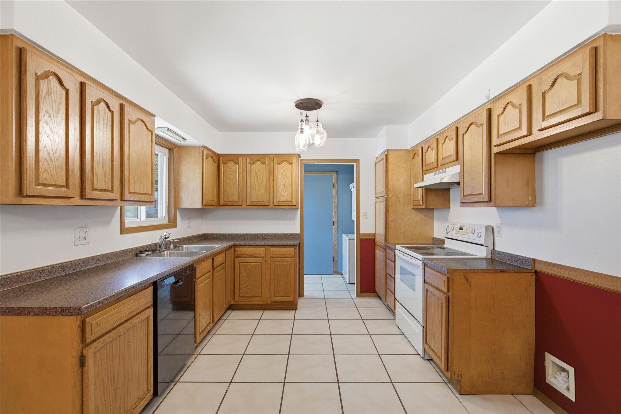 1225 East Church Street Property Photo 8