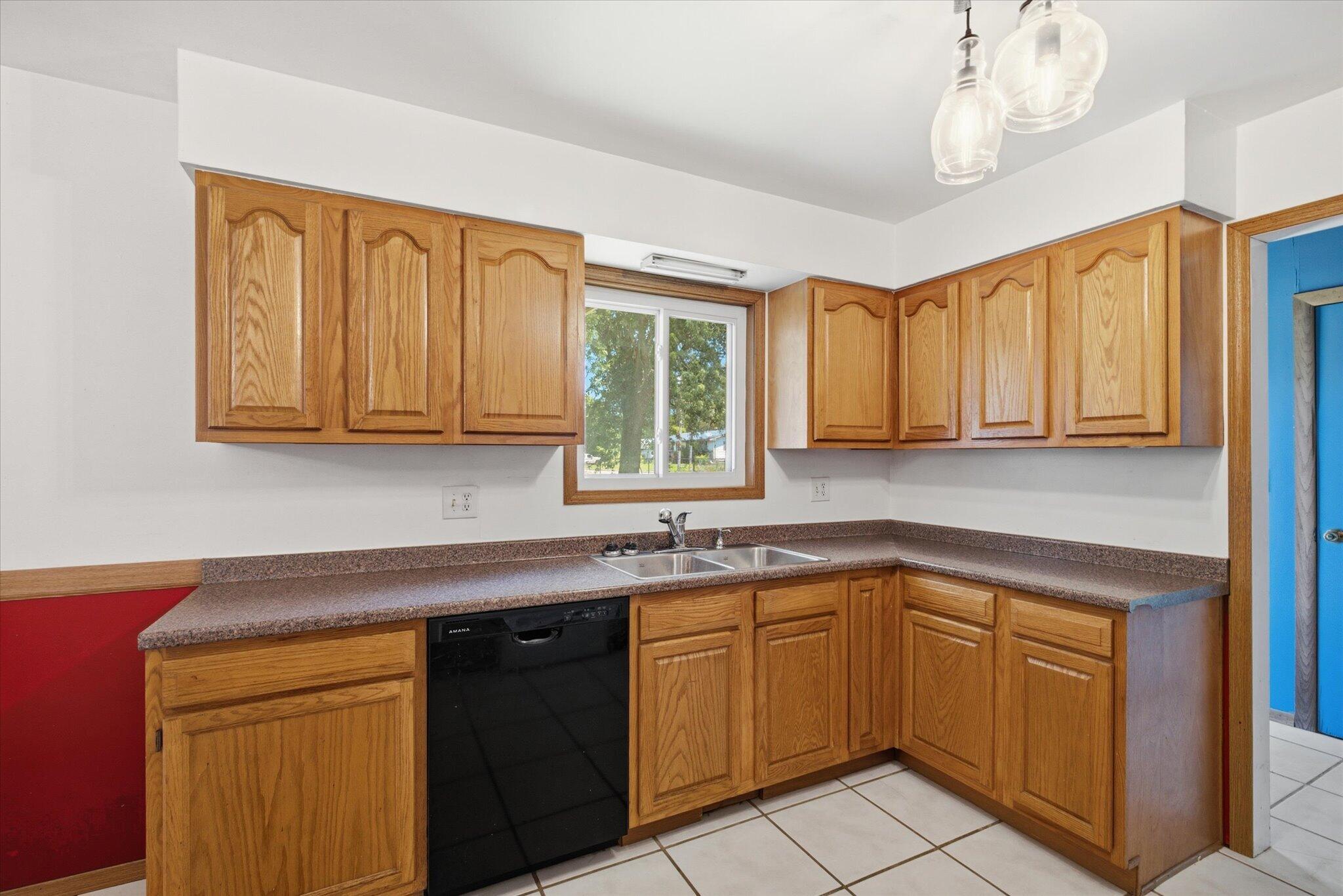 1225 East Church Street Property Photo 9