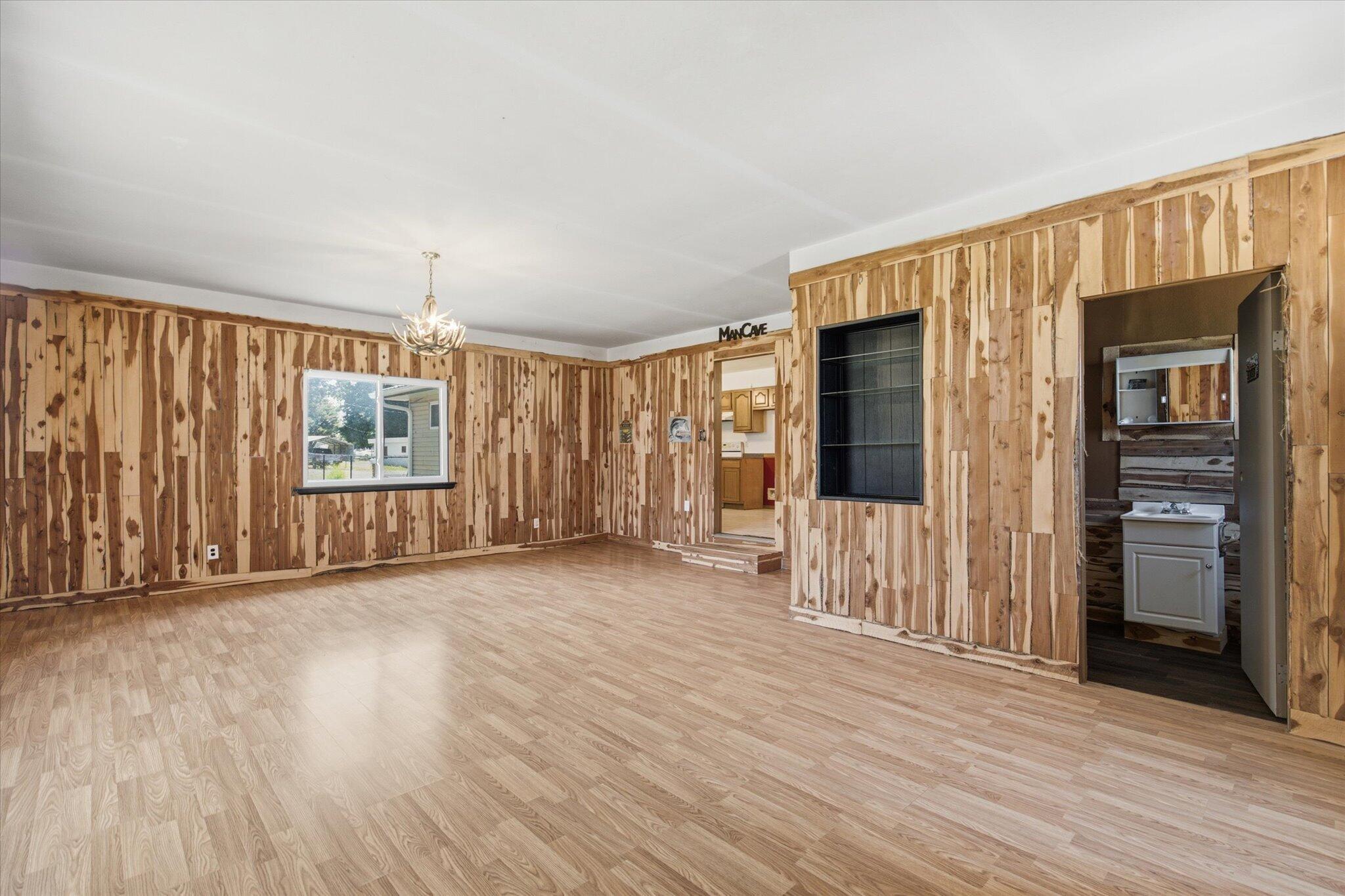 1225 East Church Street Property Photo 16