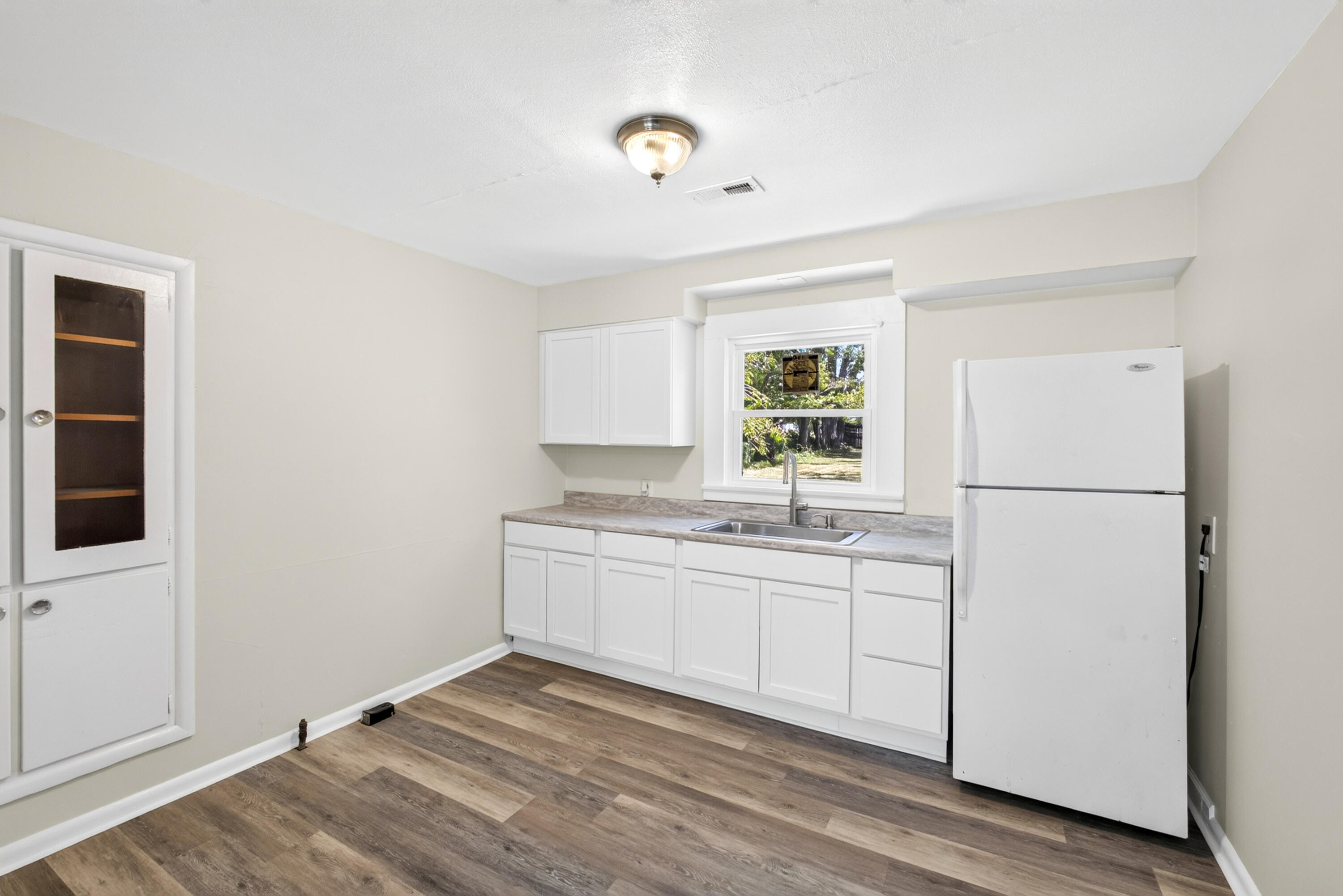 2120 North Fort Avenue Property Photo 6