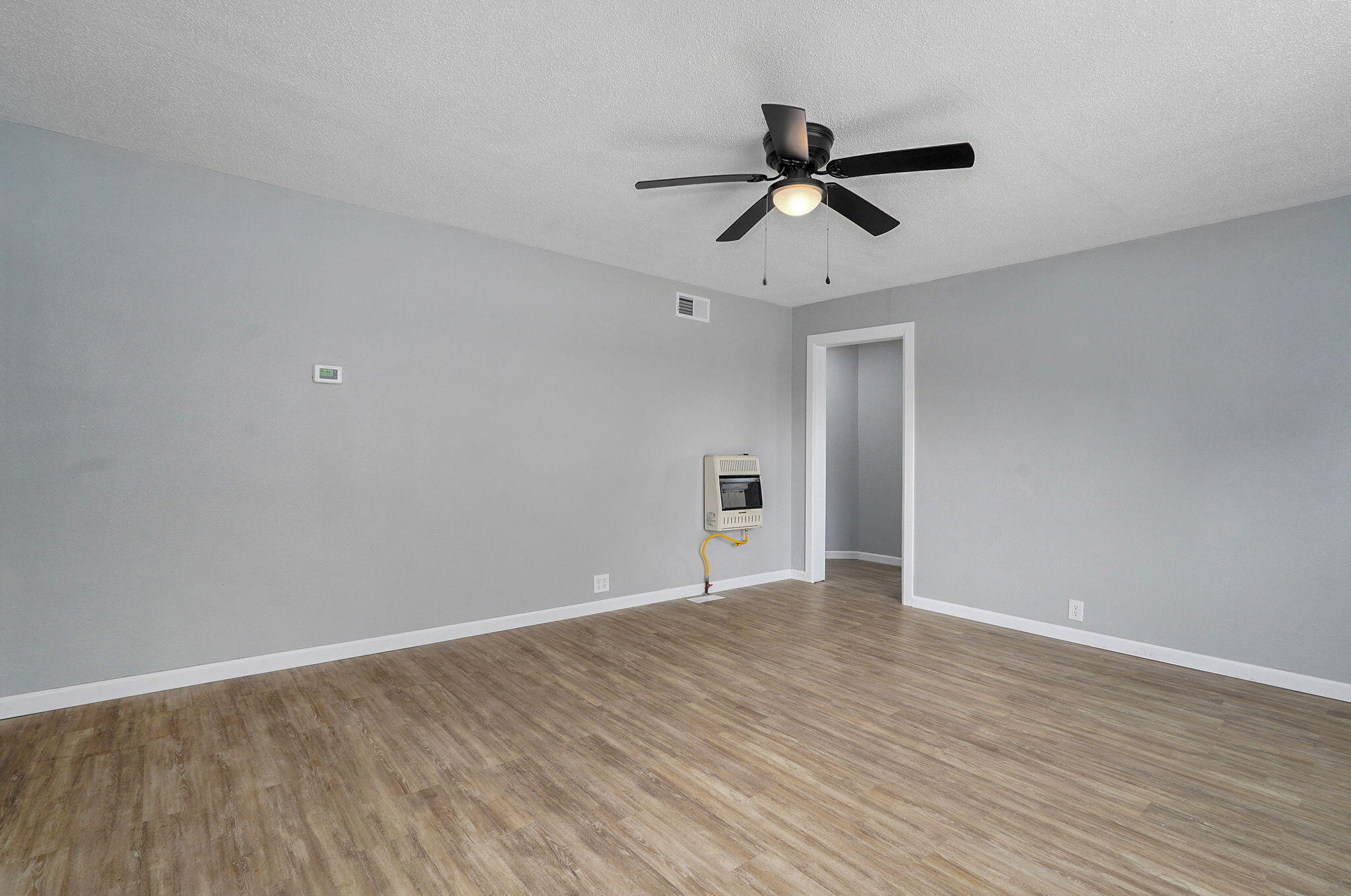 12 East Hawthorne Street Property Photo 5
