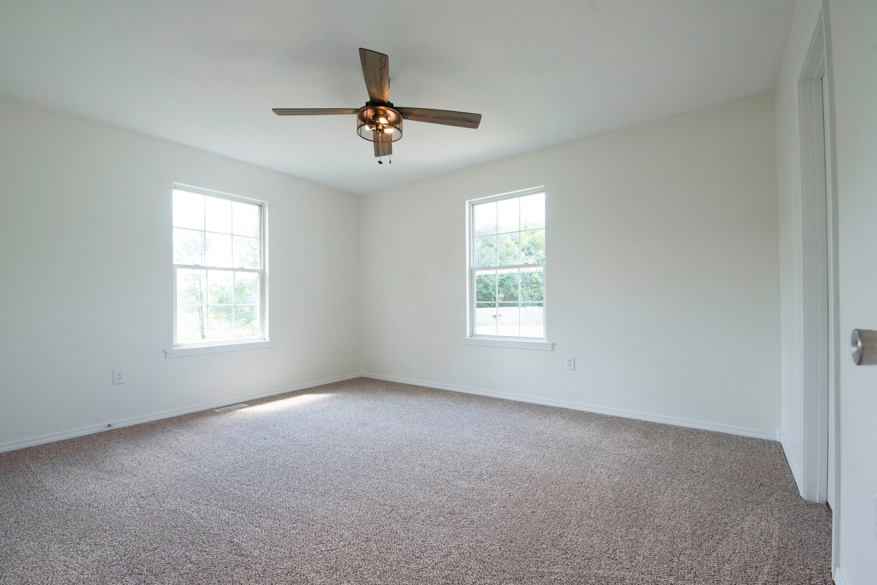 2916 West Chestnut Street Property Photo 7