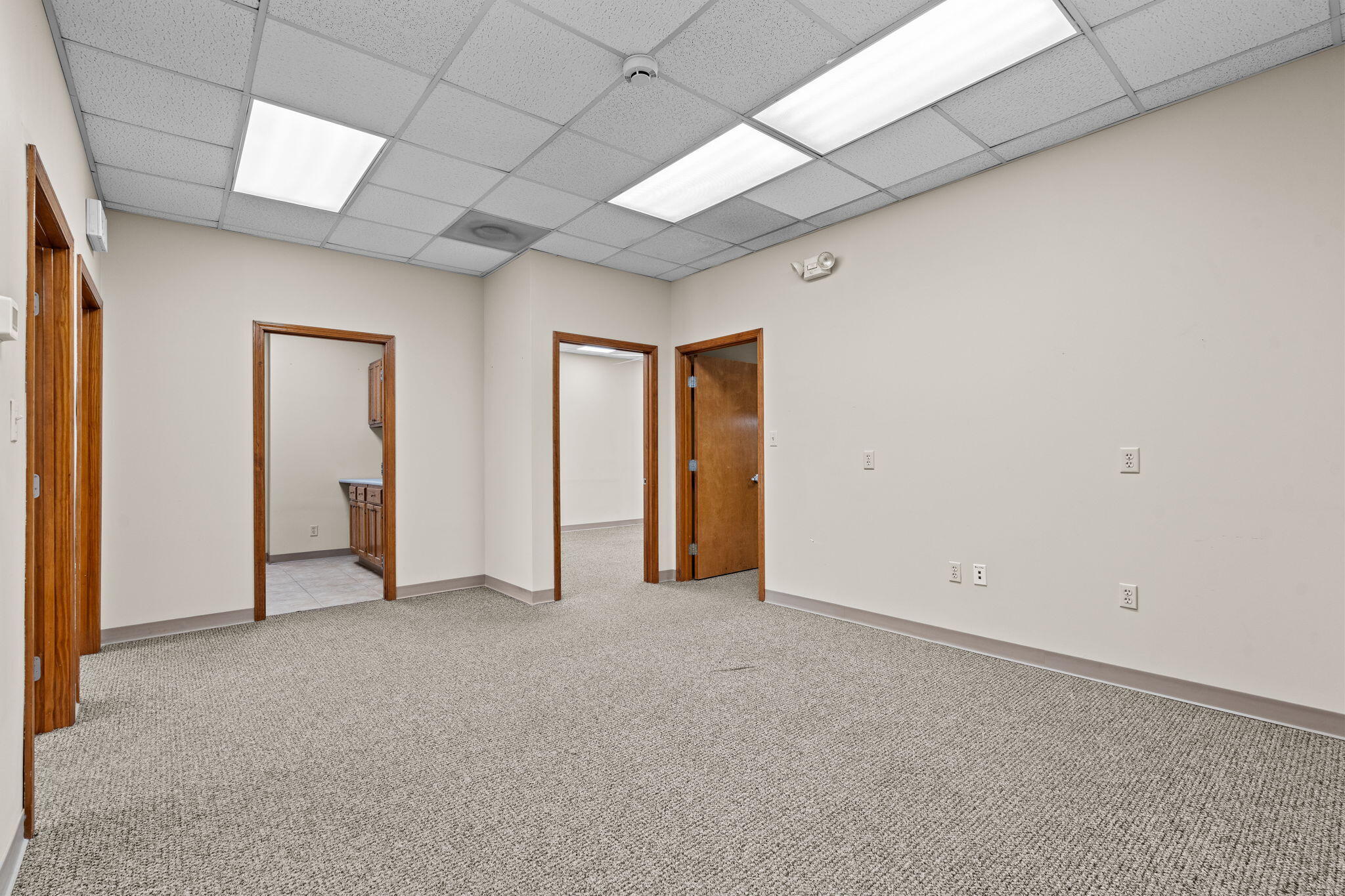 311 North Waverly Avenue Property Photo 19