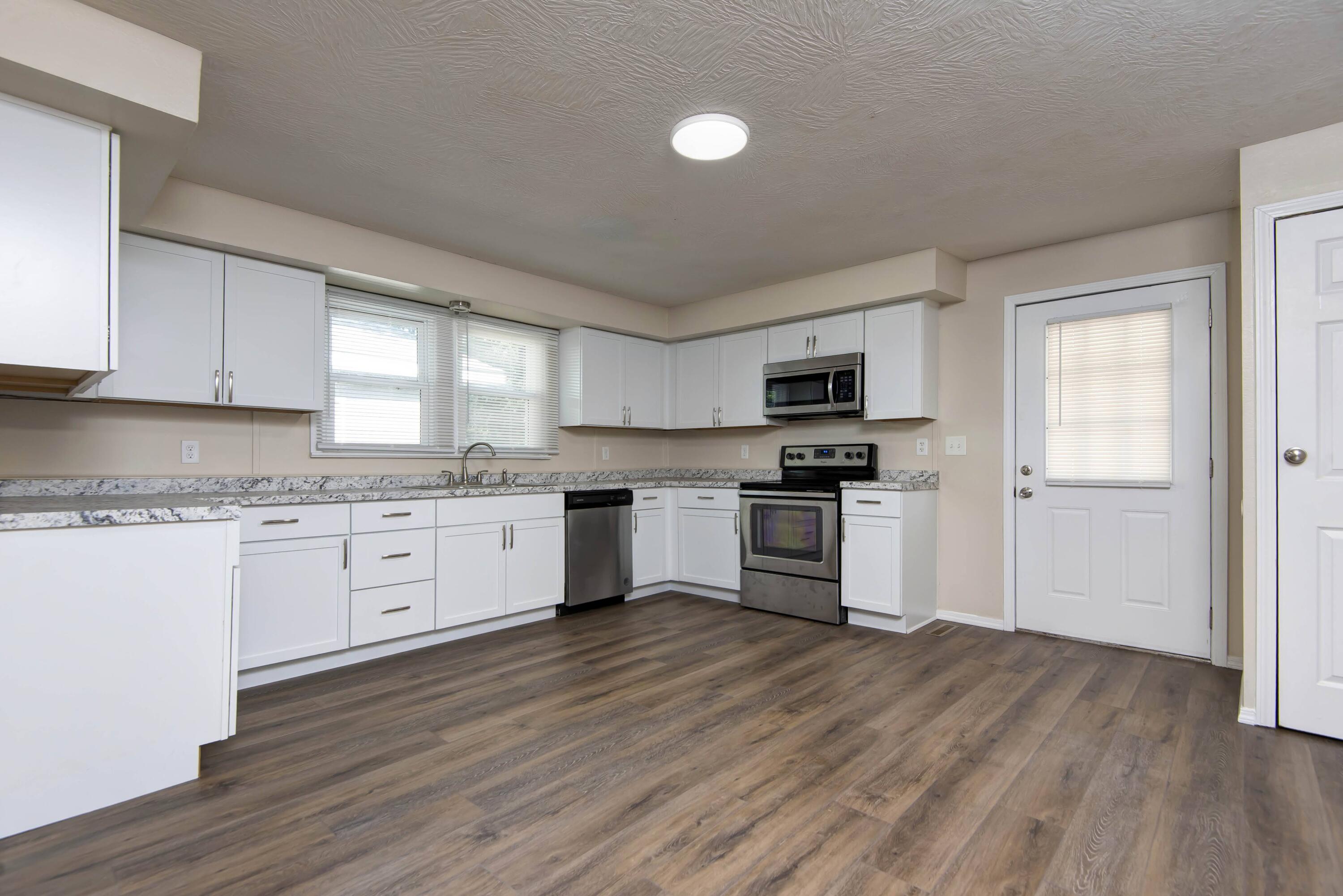 3133 West State Street Property Photo 5