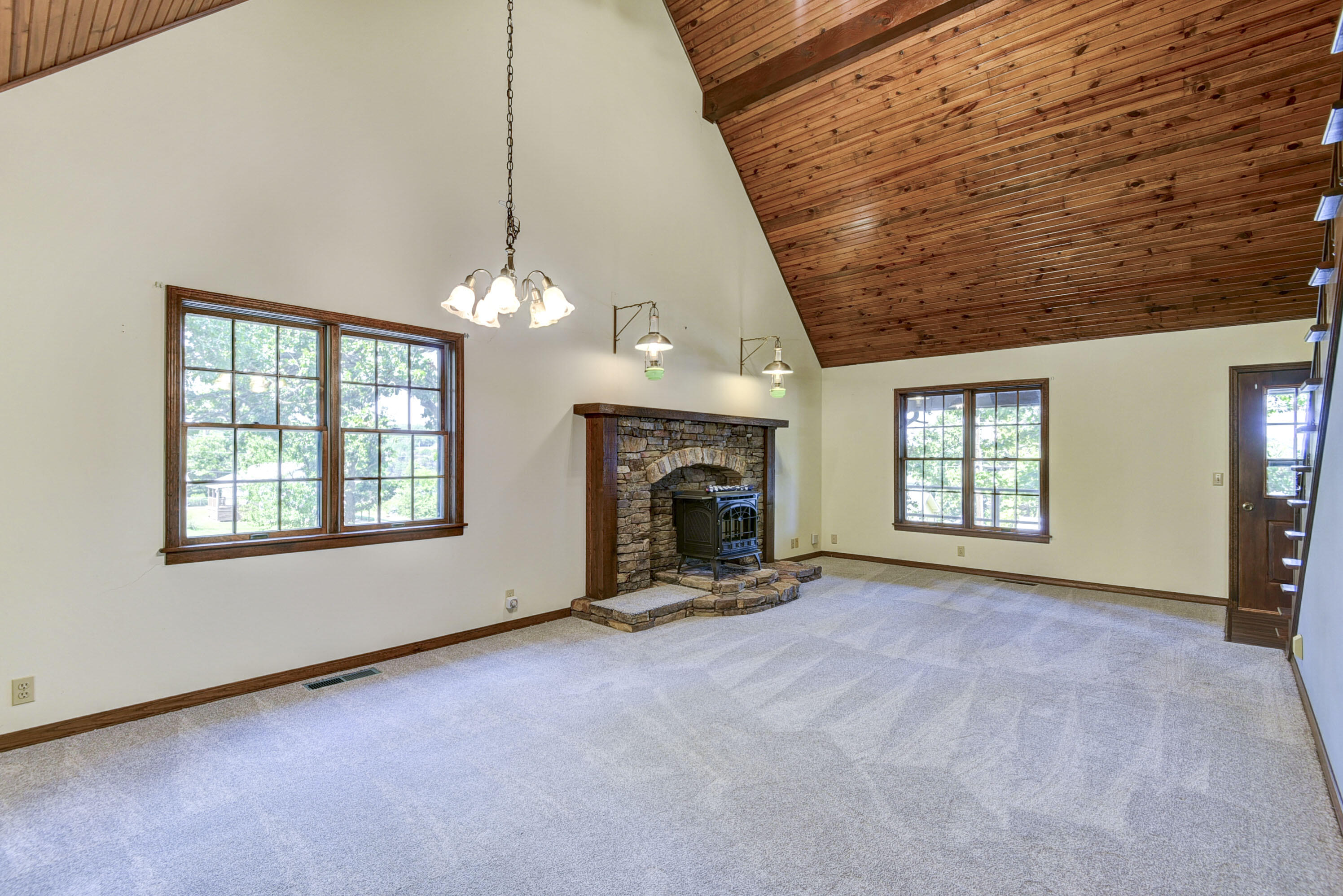 25231 Farm Road 1263 Property Photo 9