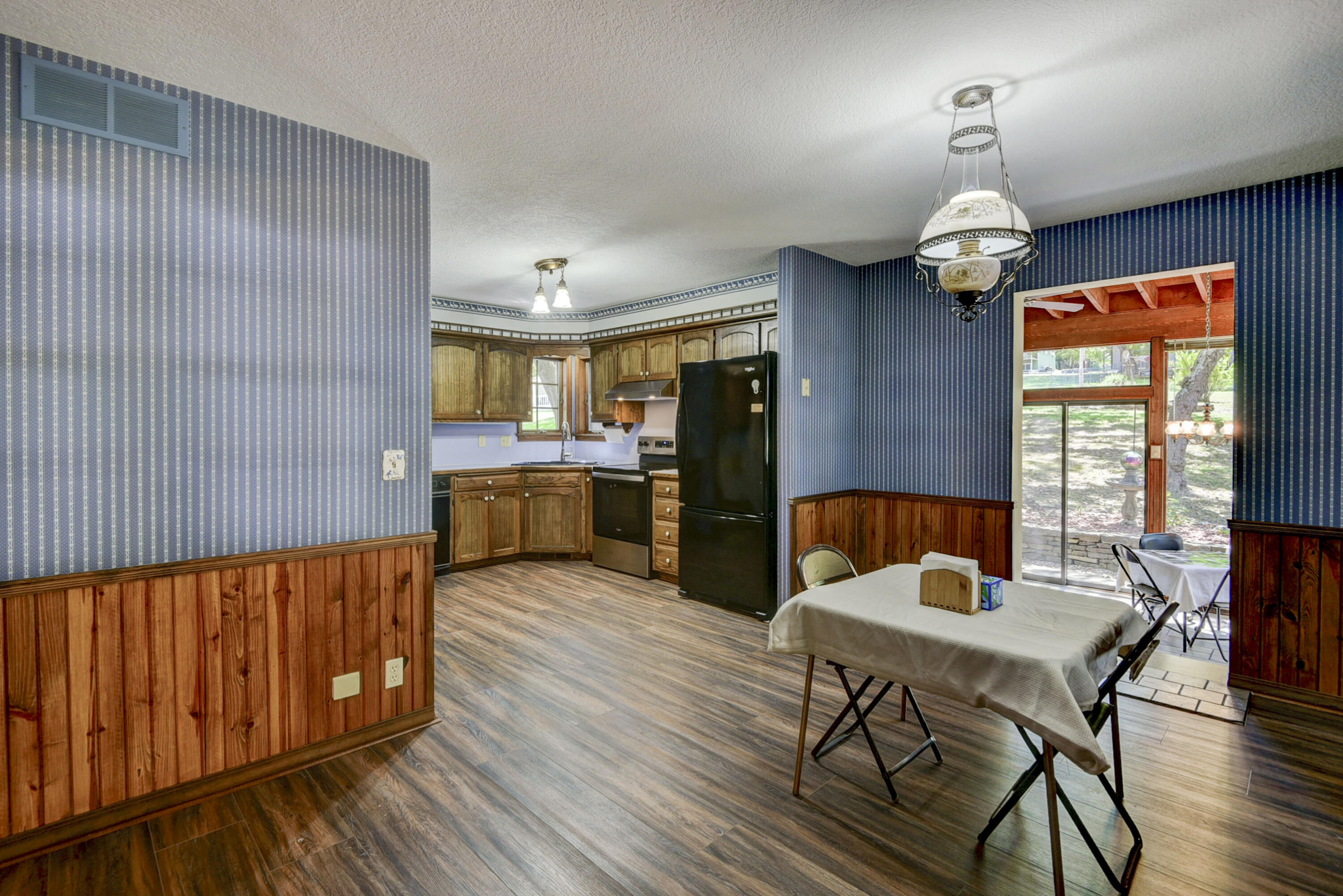 25231 Farm Road 1263 Property Photo 16