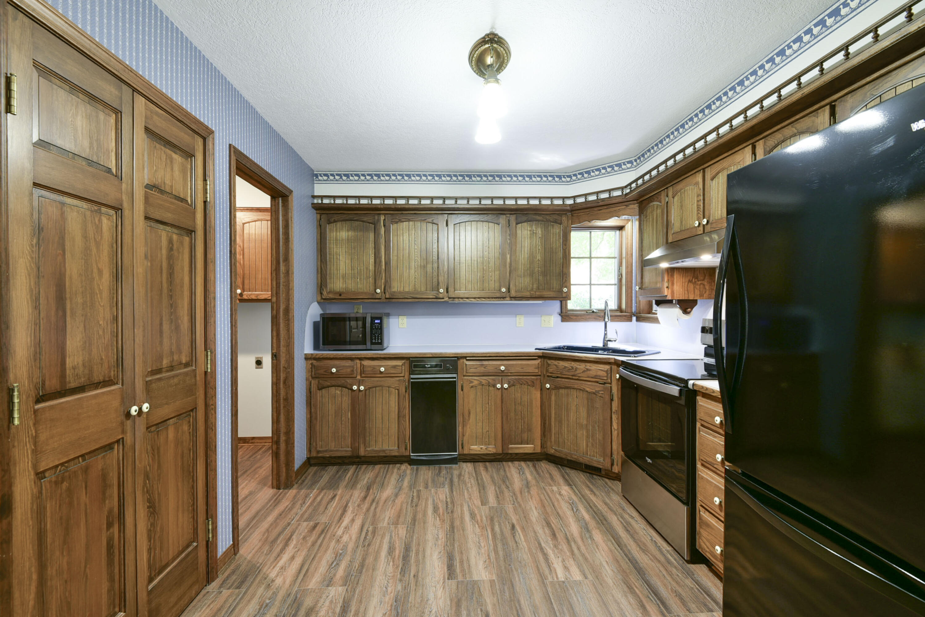 25231 Farm Road 1263 Property Photo 17