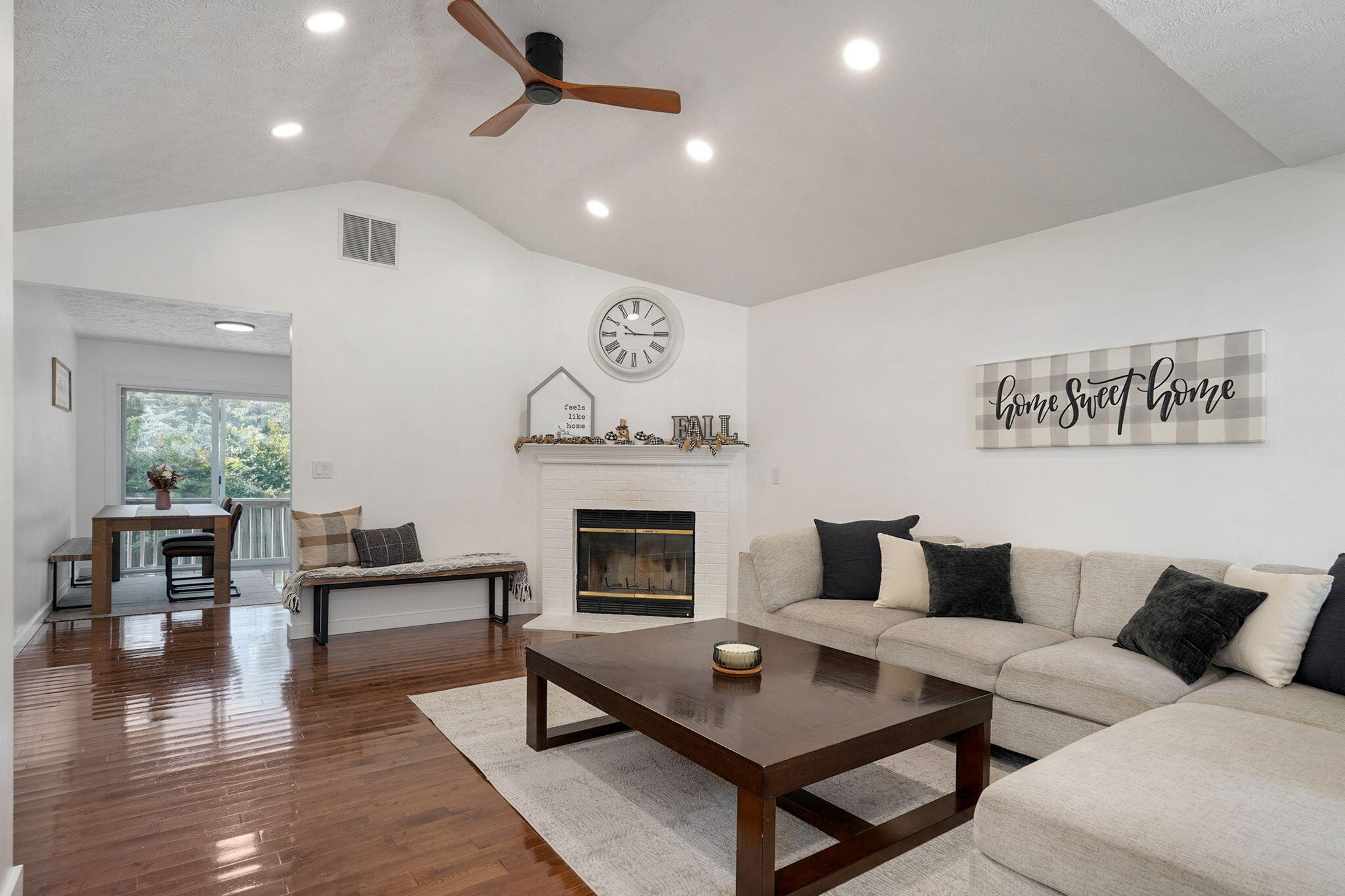 3430 West Riverside Street Property Photo 5