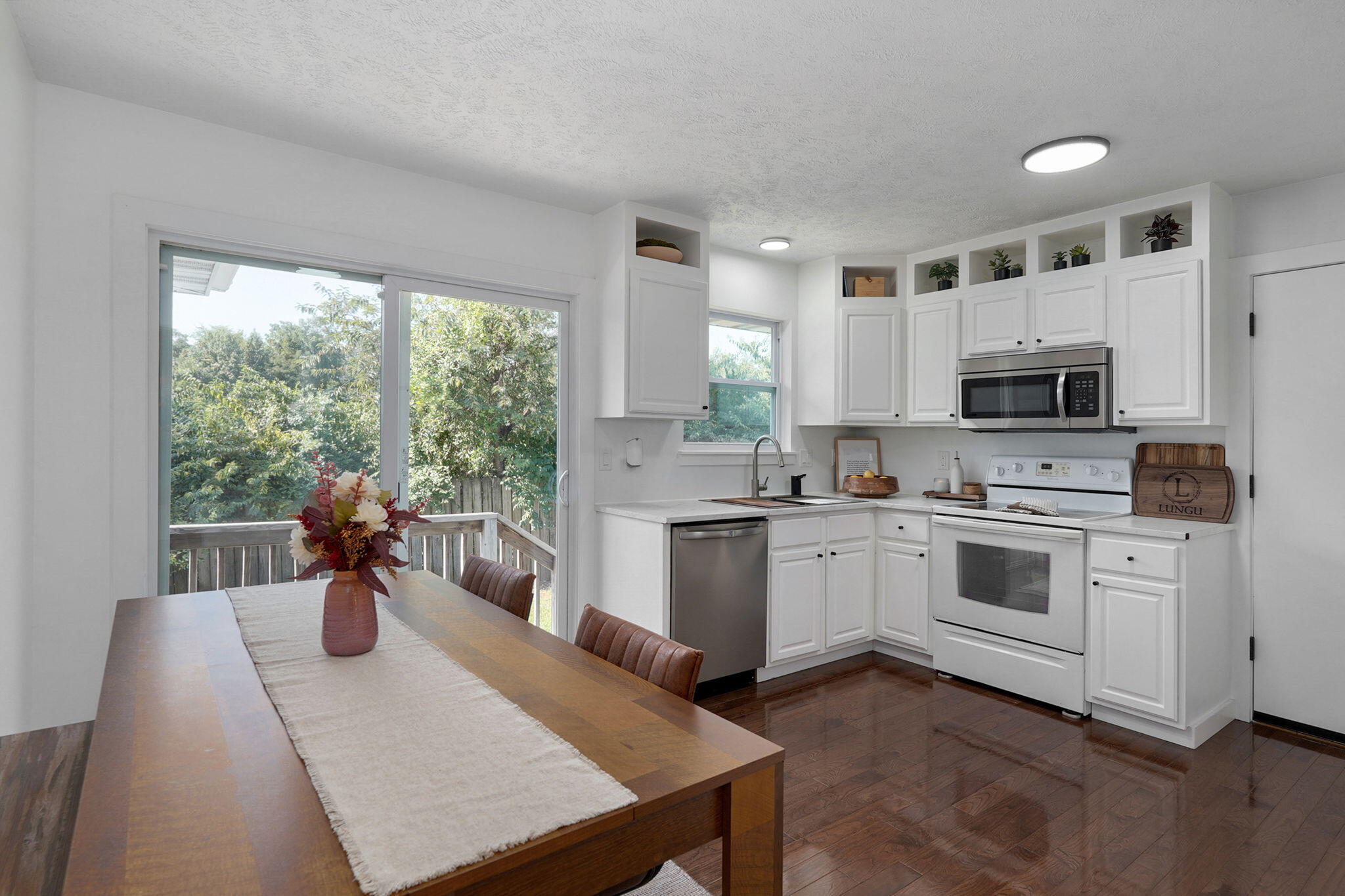 3430 West Riverside Street Property Photo 9