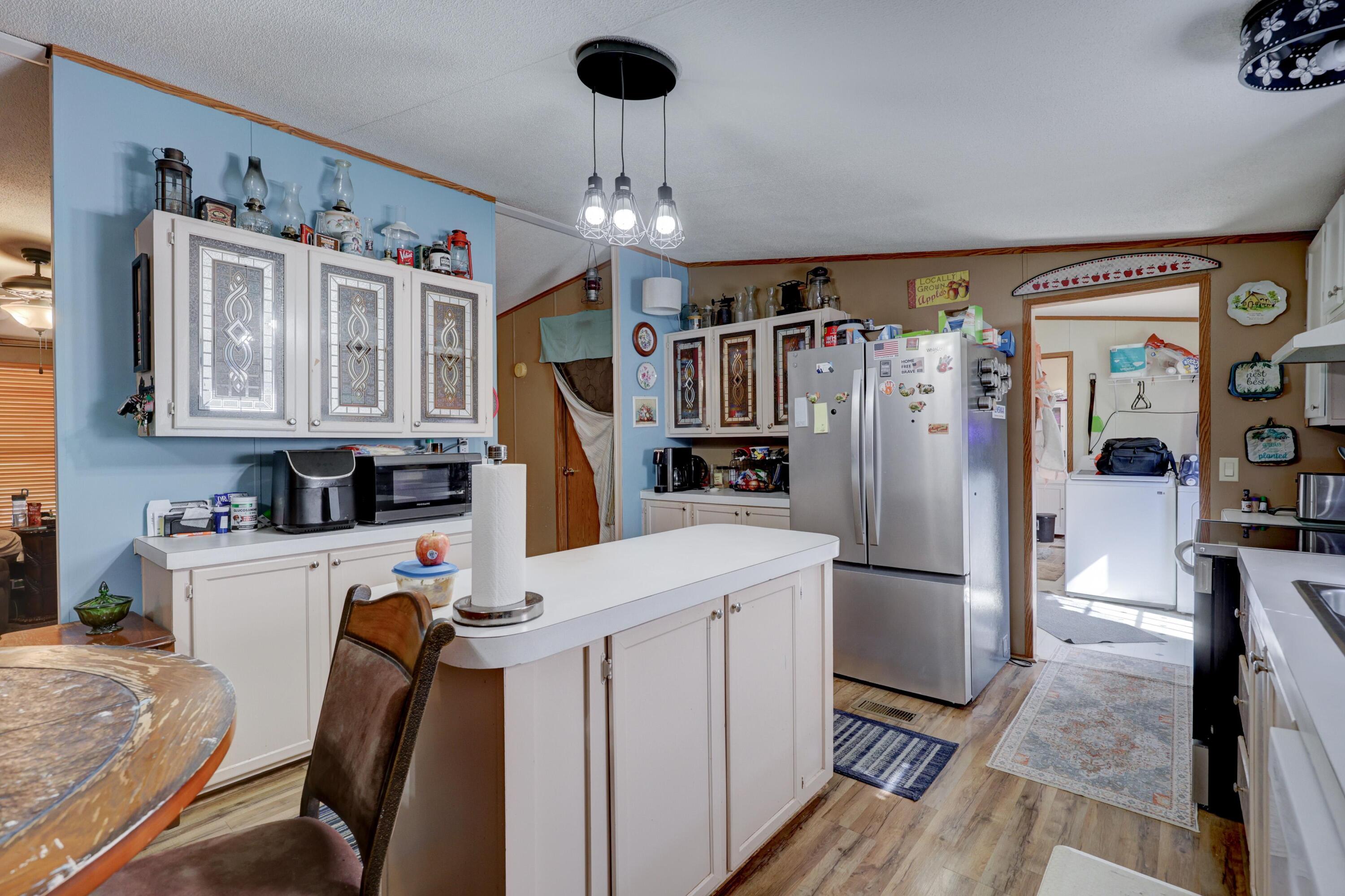 1634 Morrison Loop Property Photo 12