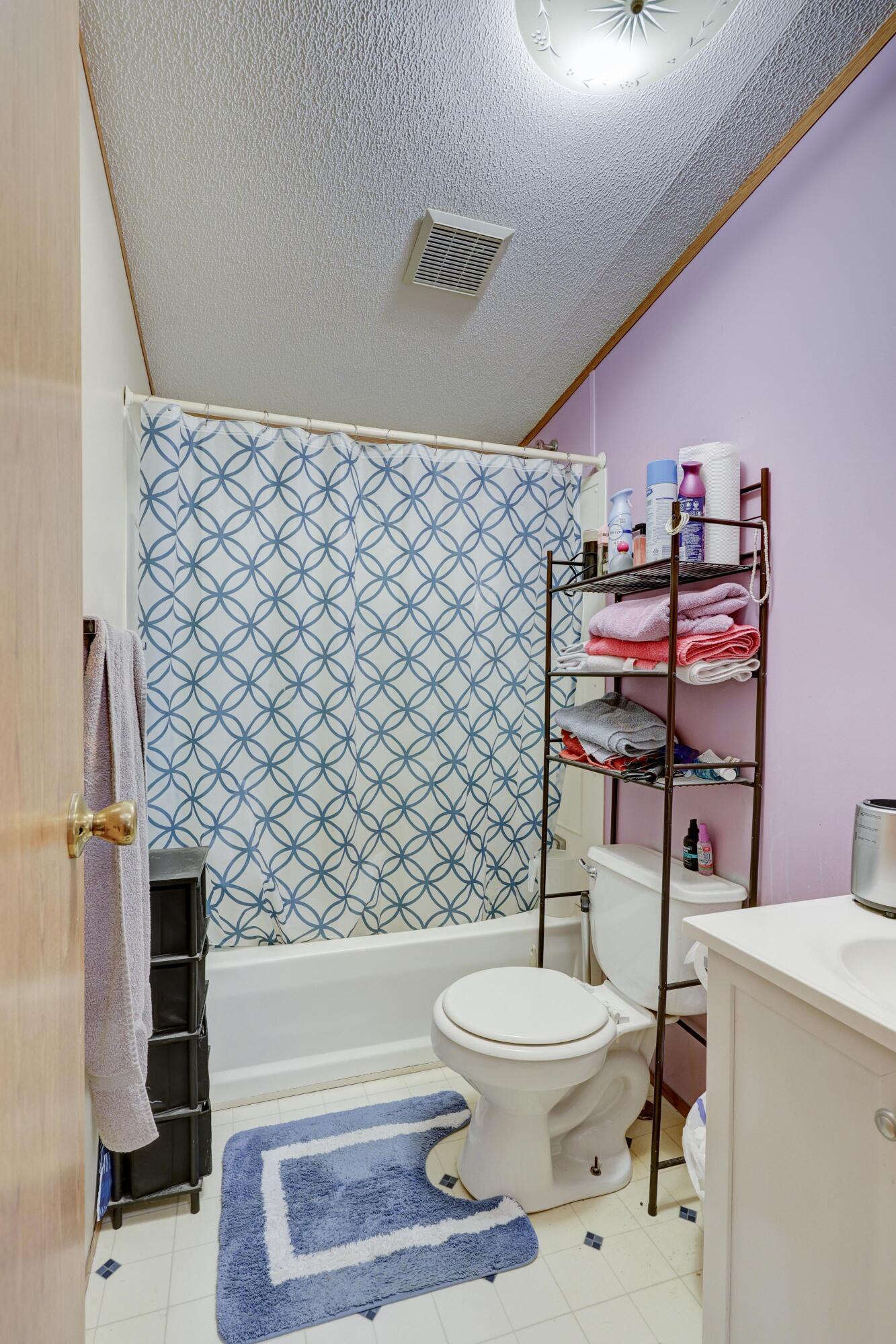1634 Morrison Loop Property Photo 14