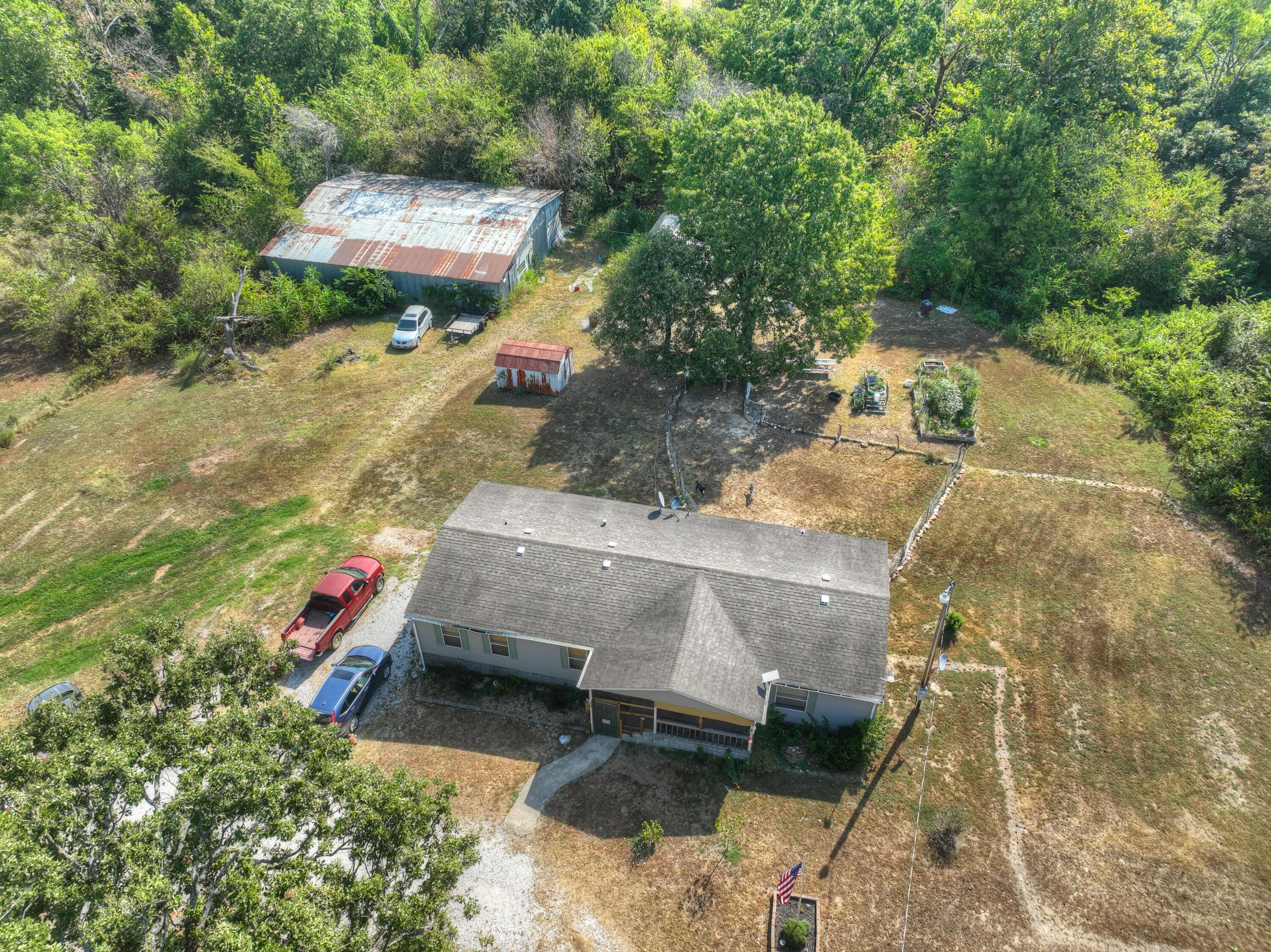 1634 Morrison Loop Property Photo 28