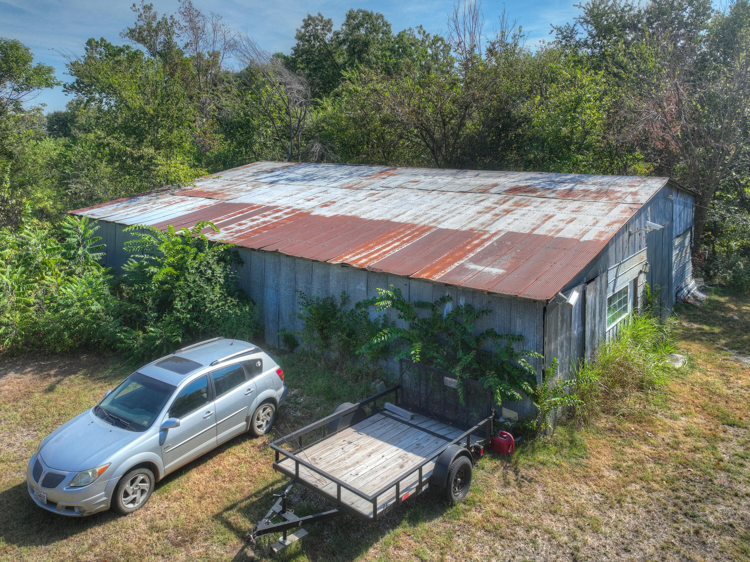 1634 Morrison Loop Property Photo 32