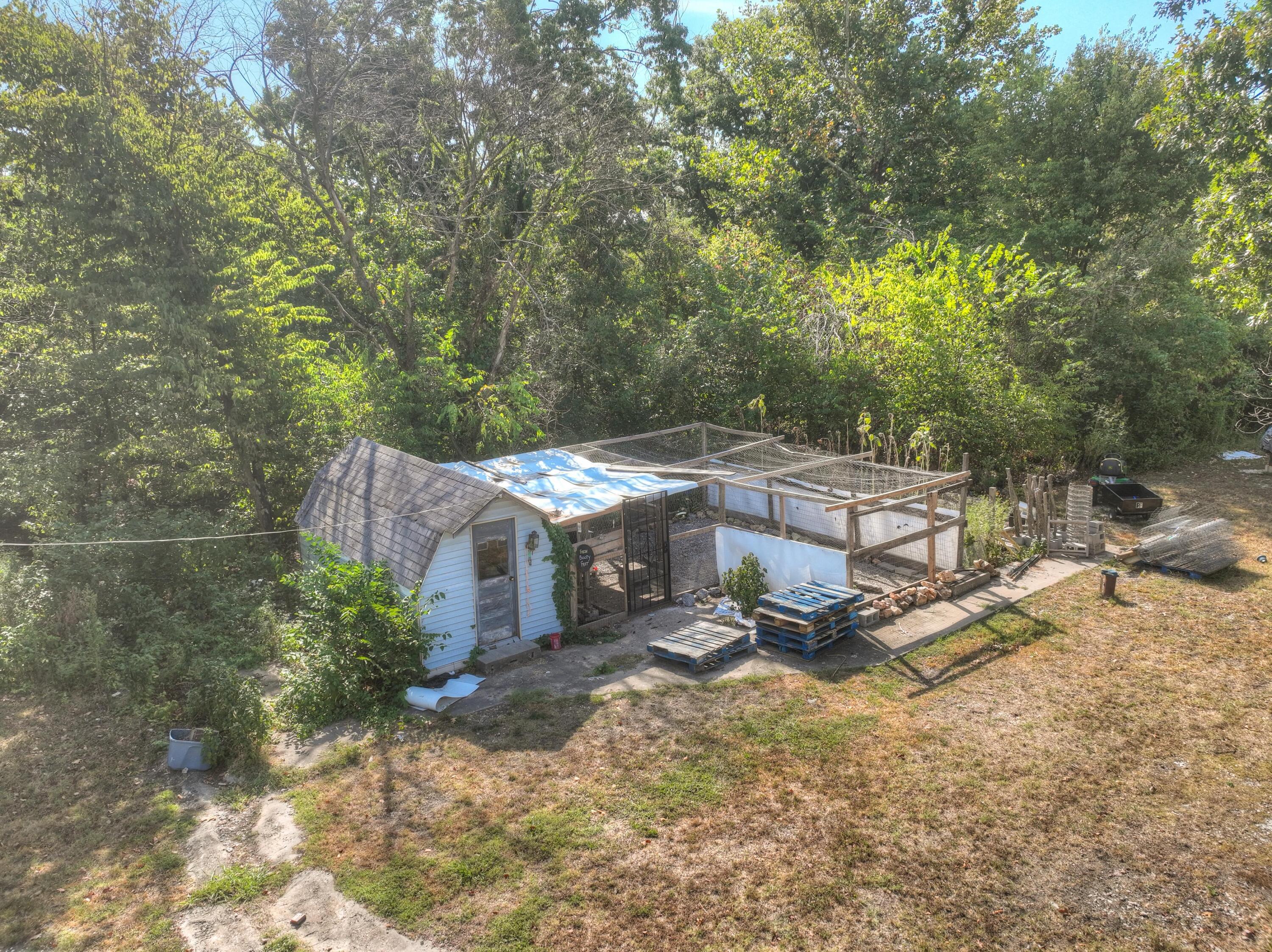 1634 Morrison Loop Property Photo 34
