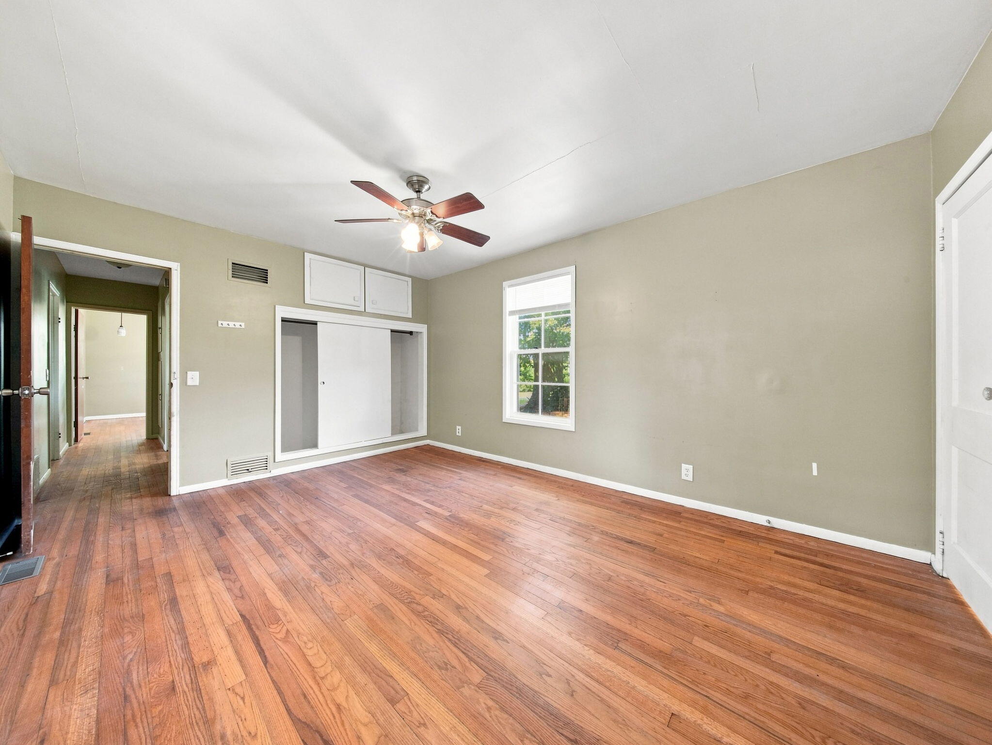3001 North Weaver Road Property Photo 10