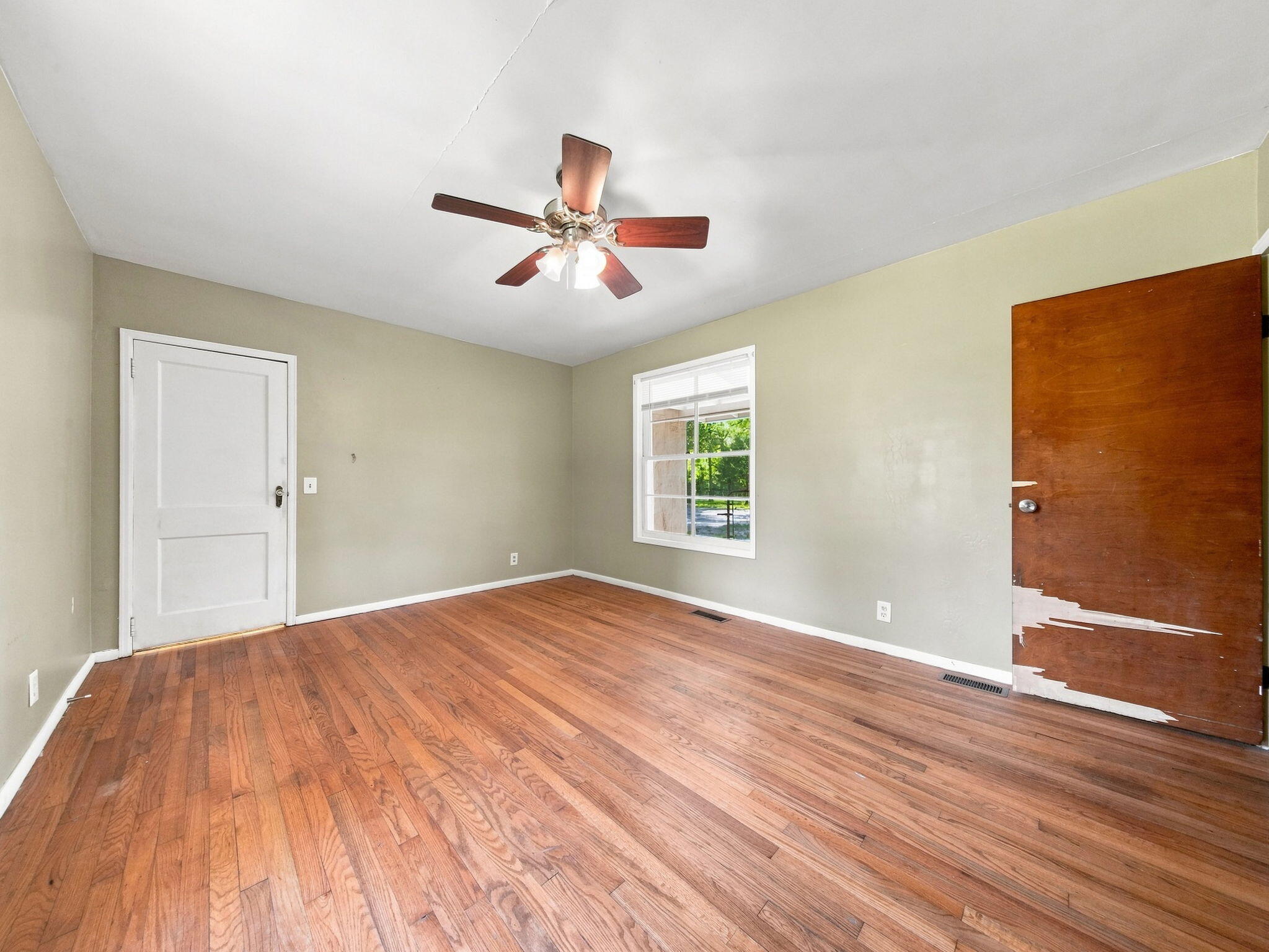 3001 North Weaver Road Property Photo 11