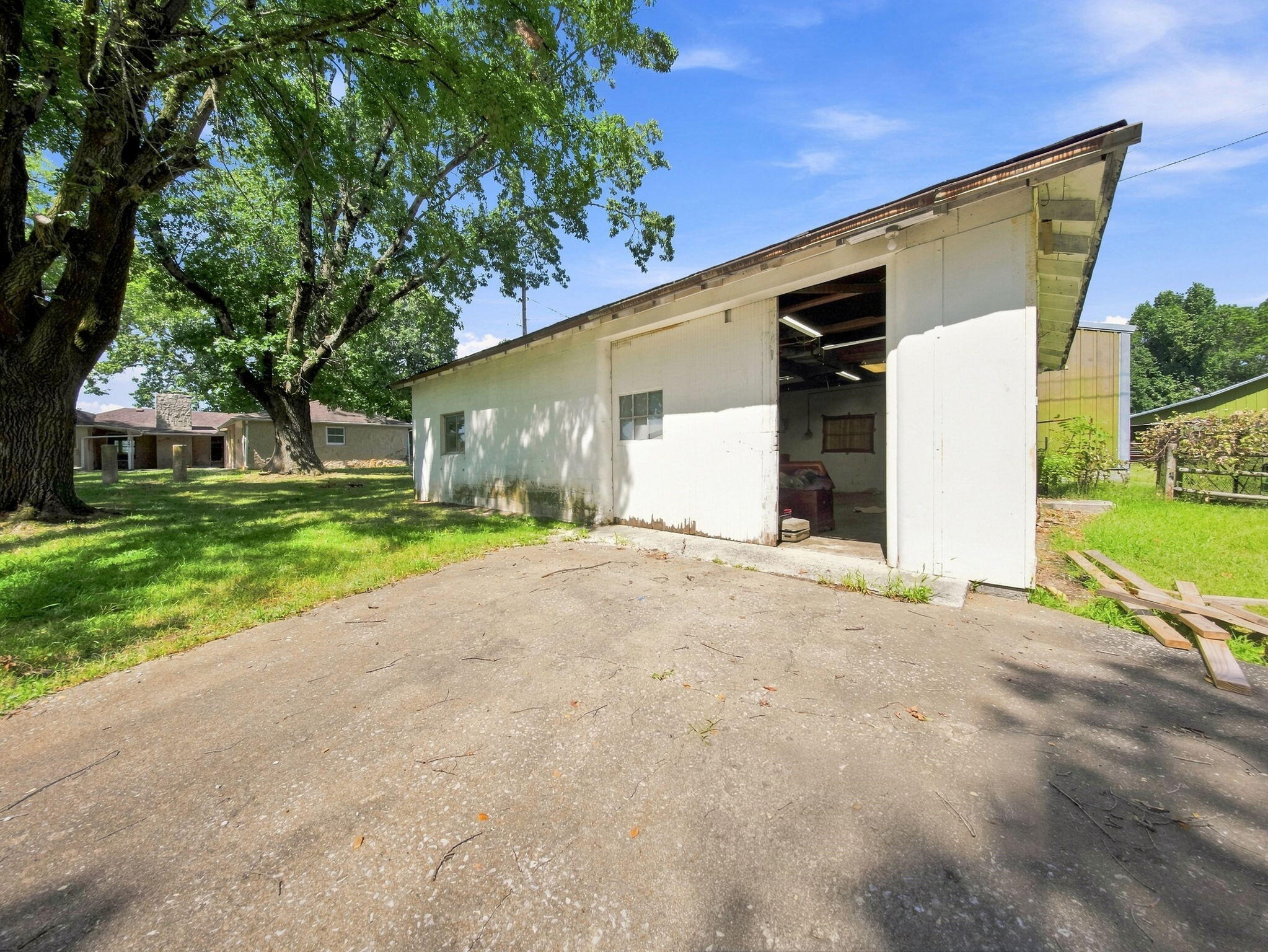 3001 North Weaver Road Property Photo 23
