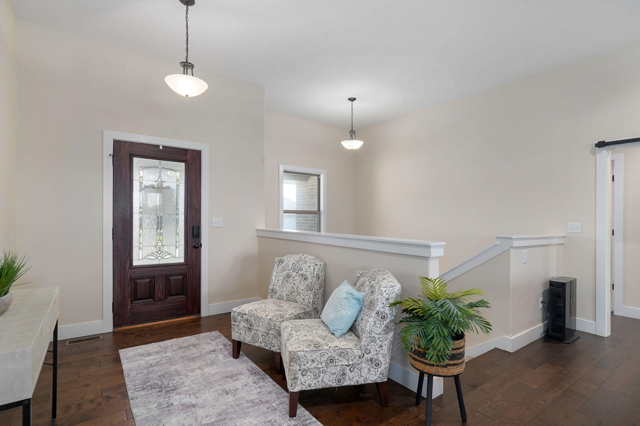 2741 West Fishhook Avenue Property Photo 3