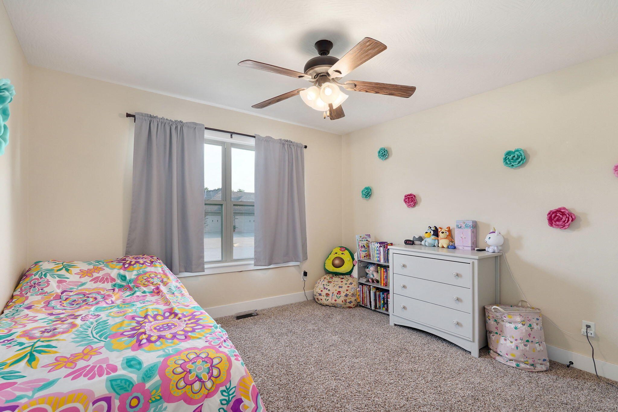 2741 West Fishhook Avenue Property Photo 23