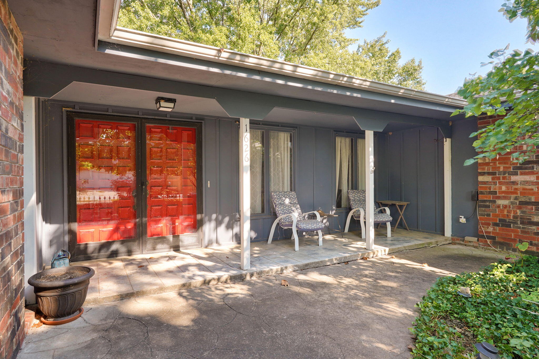 1626 South Porter Avenue Property Photo 4