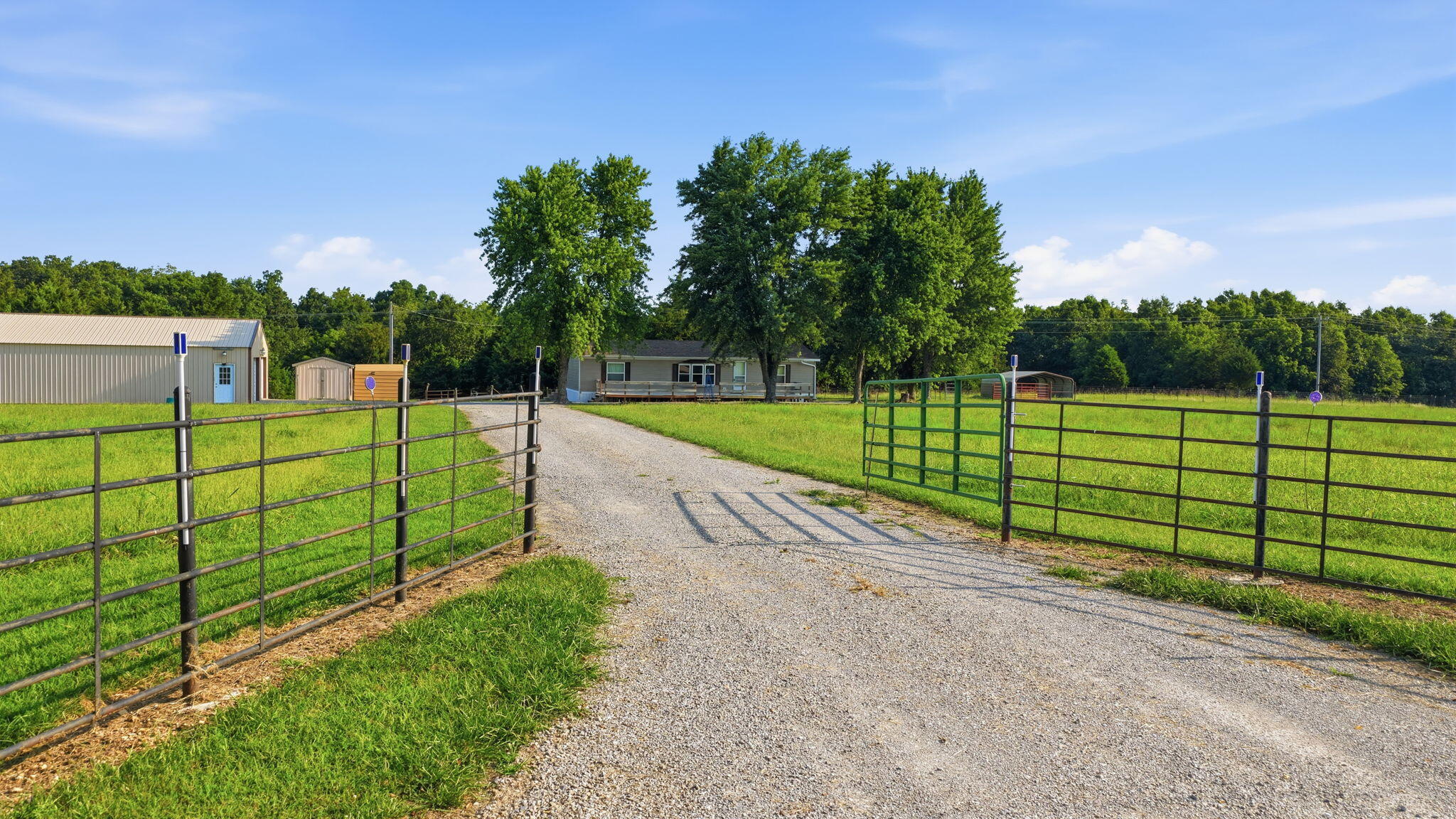 13449 State Highway J Property Photo 3