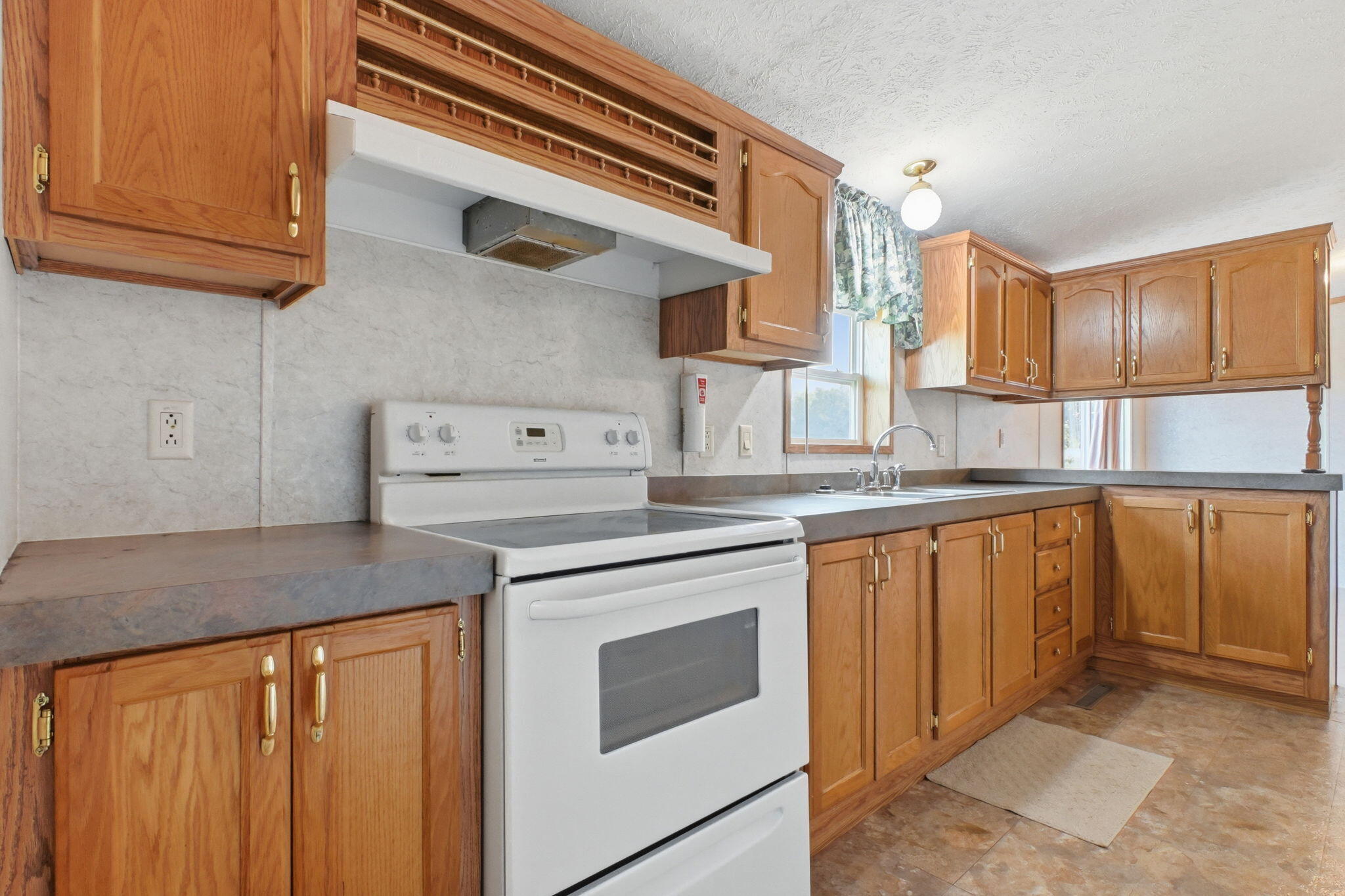 13449 State Highway J Property Photo 16