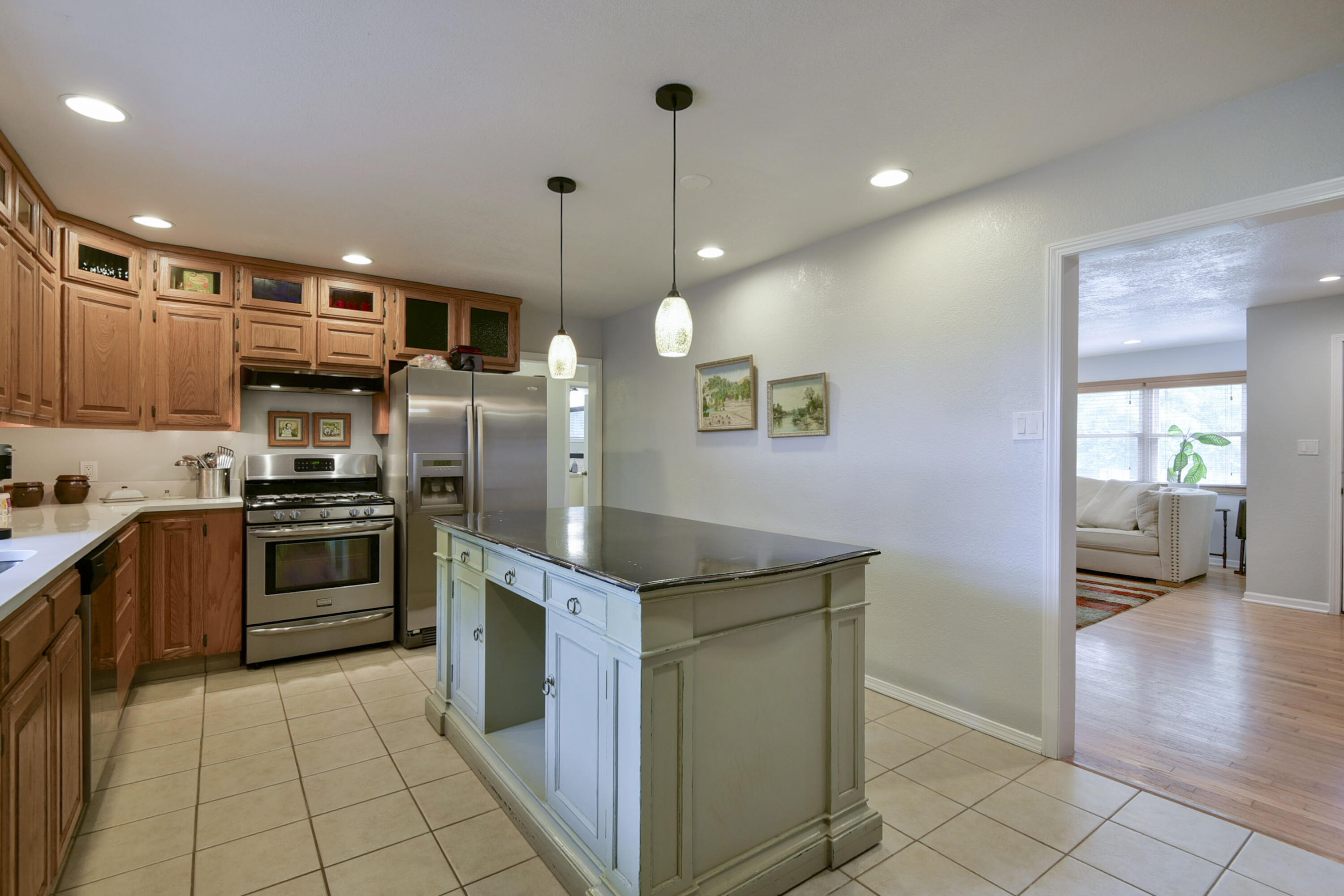 2685 West Farm Road 182 Property Photo 10