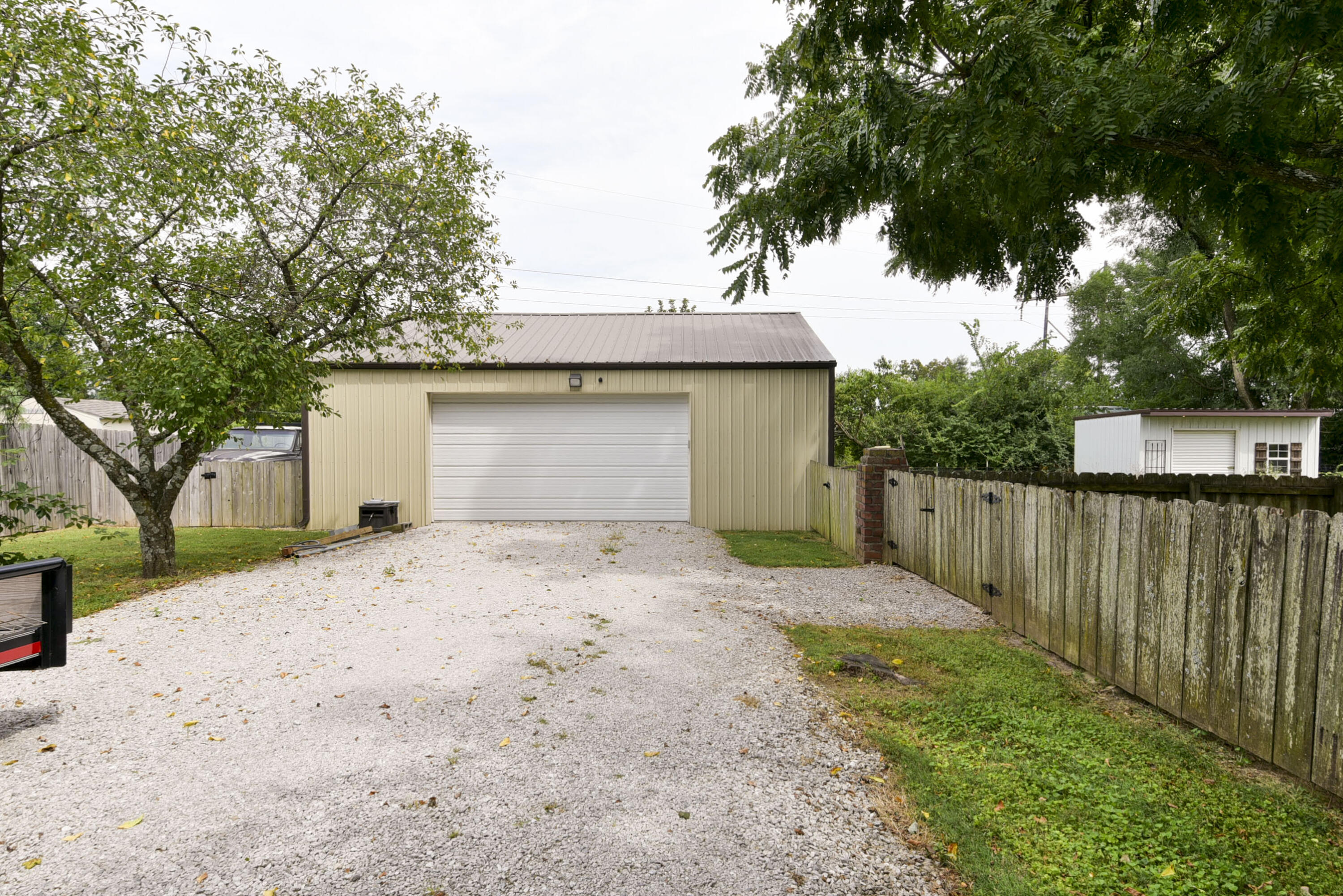 2685 West Farm Road 182 Property Photo 34
