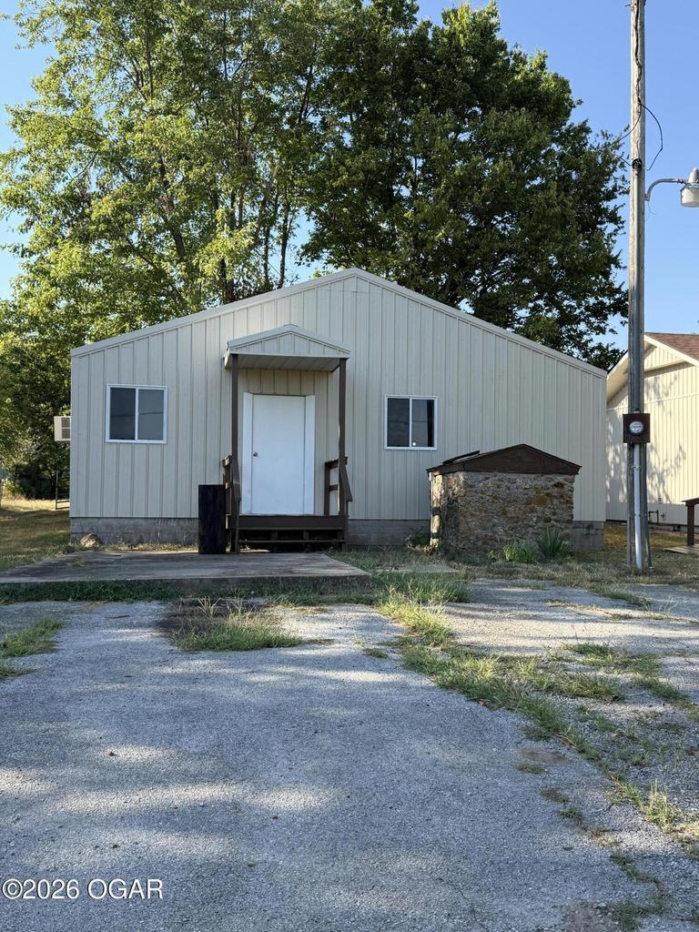 19902 Fir Road Property Photo 5
