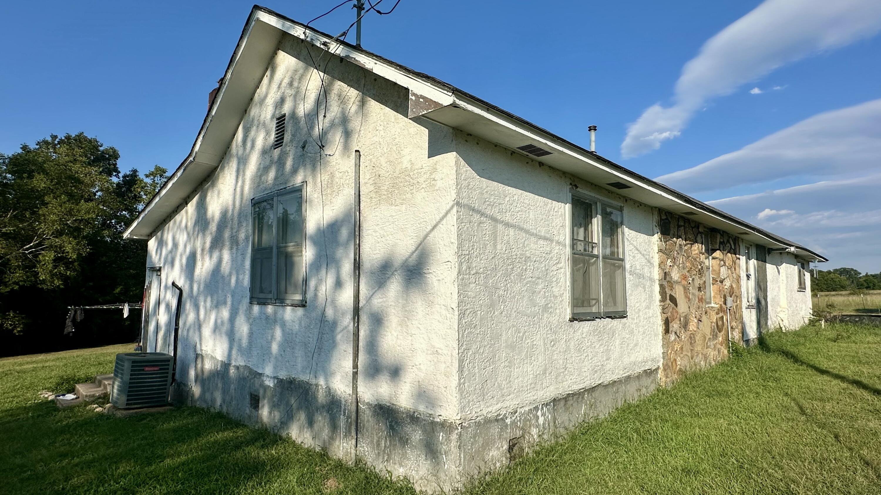 8301 Creek Road Property Photo 14