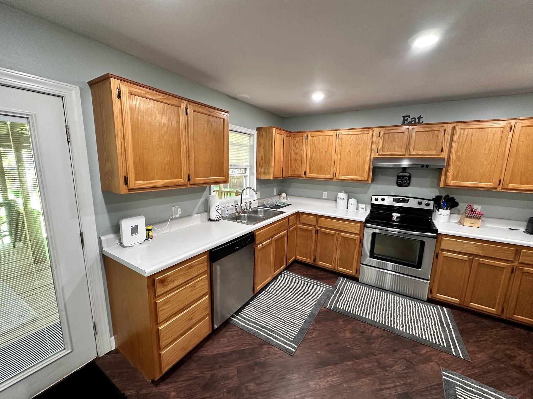198 Orlando Road Property Photo 6