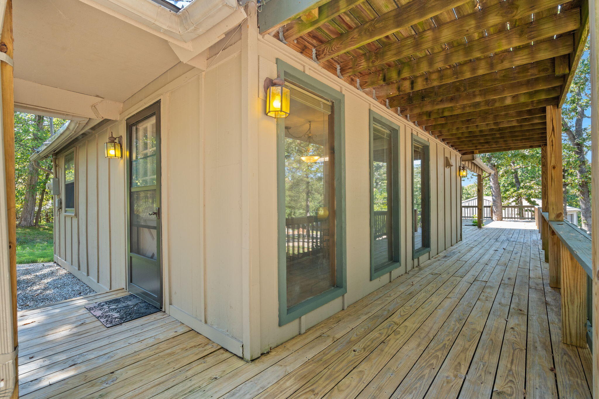 1109 Flicker Drive Property Photo 11