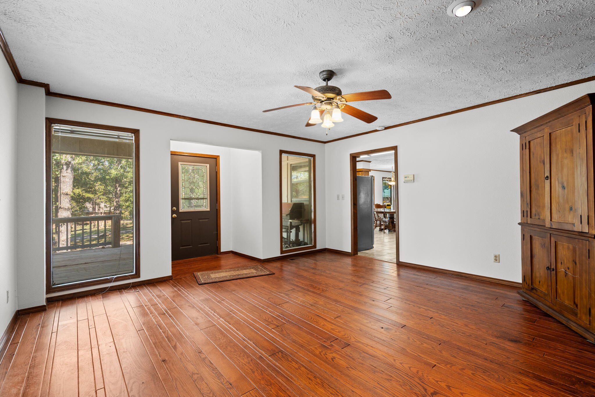 1109 Flicker Drive Property Photo 14
