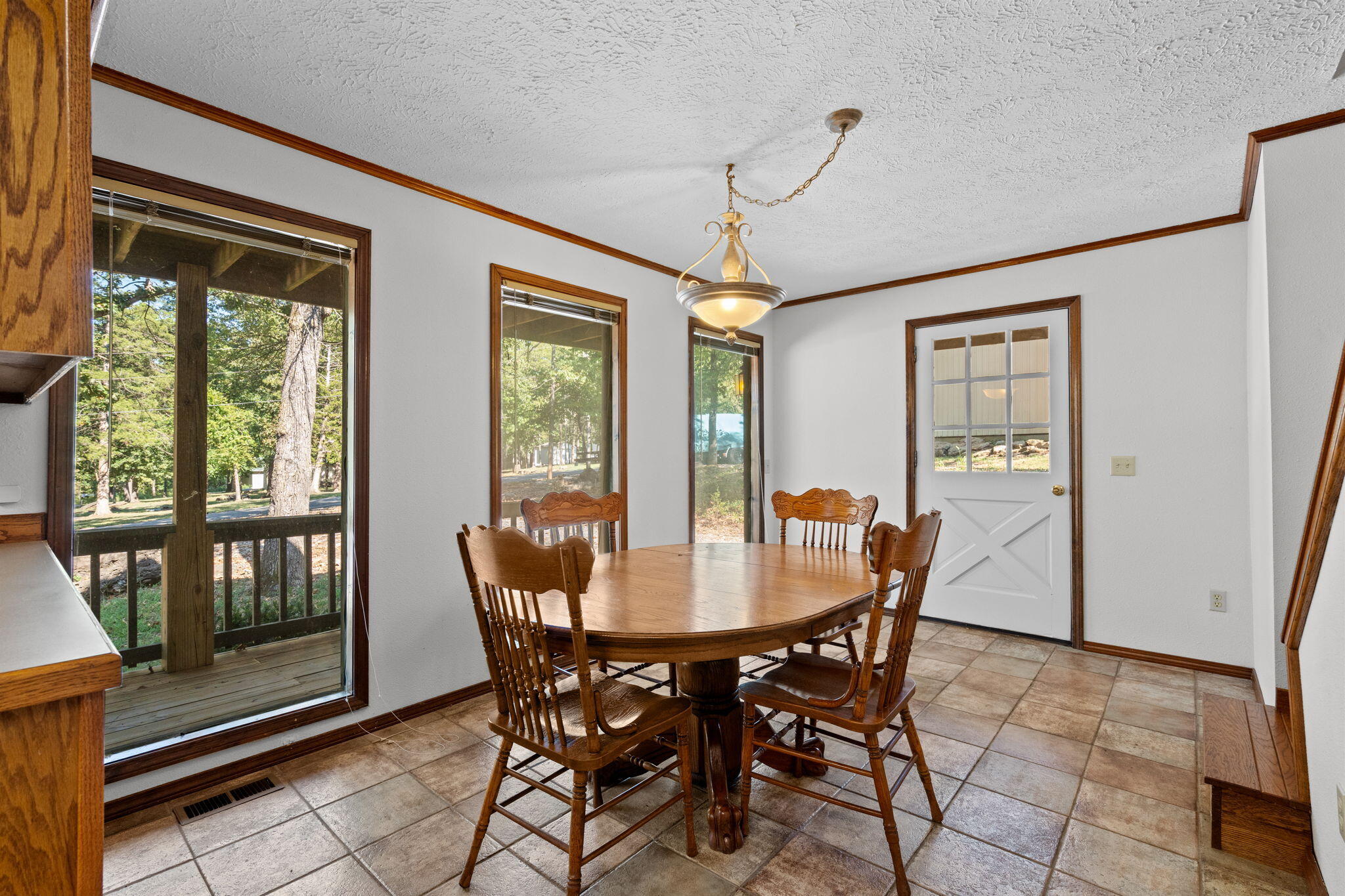 1109 Flicker Drive Property Photo 19