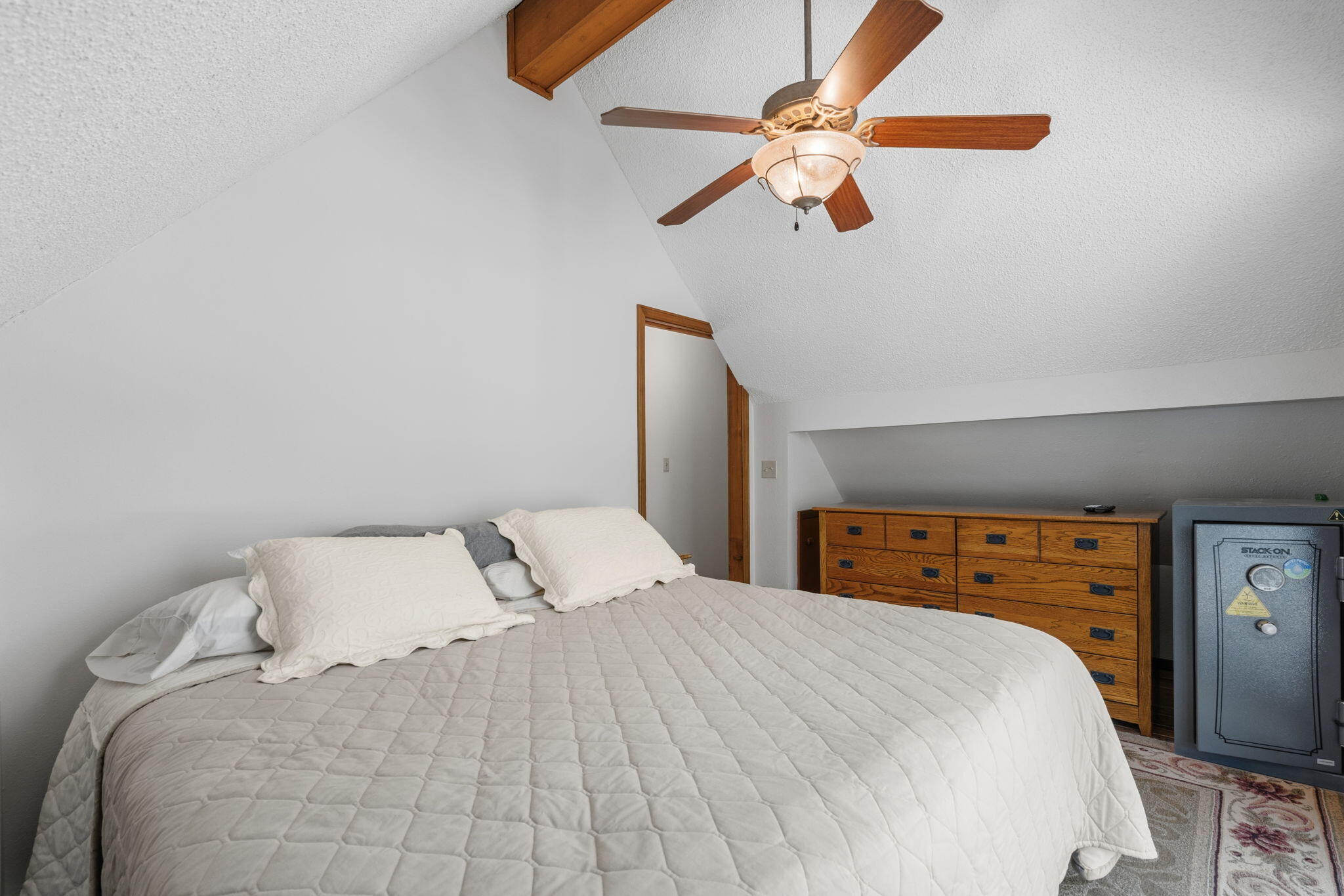 1109 Flicker Drive Property Photo 29